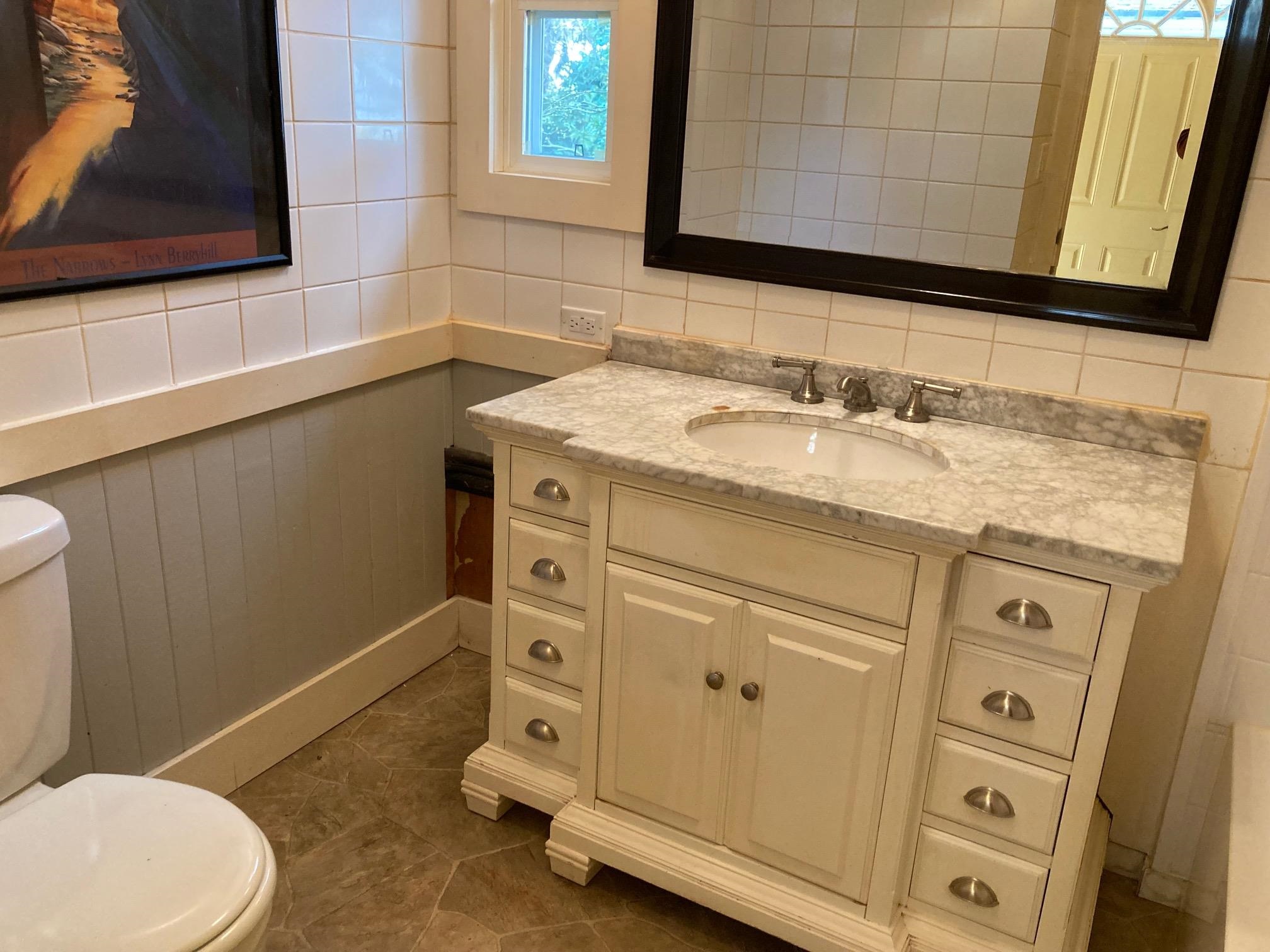 Listing image of 227 TOMAHAWK AVENUE