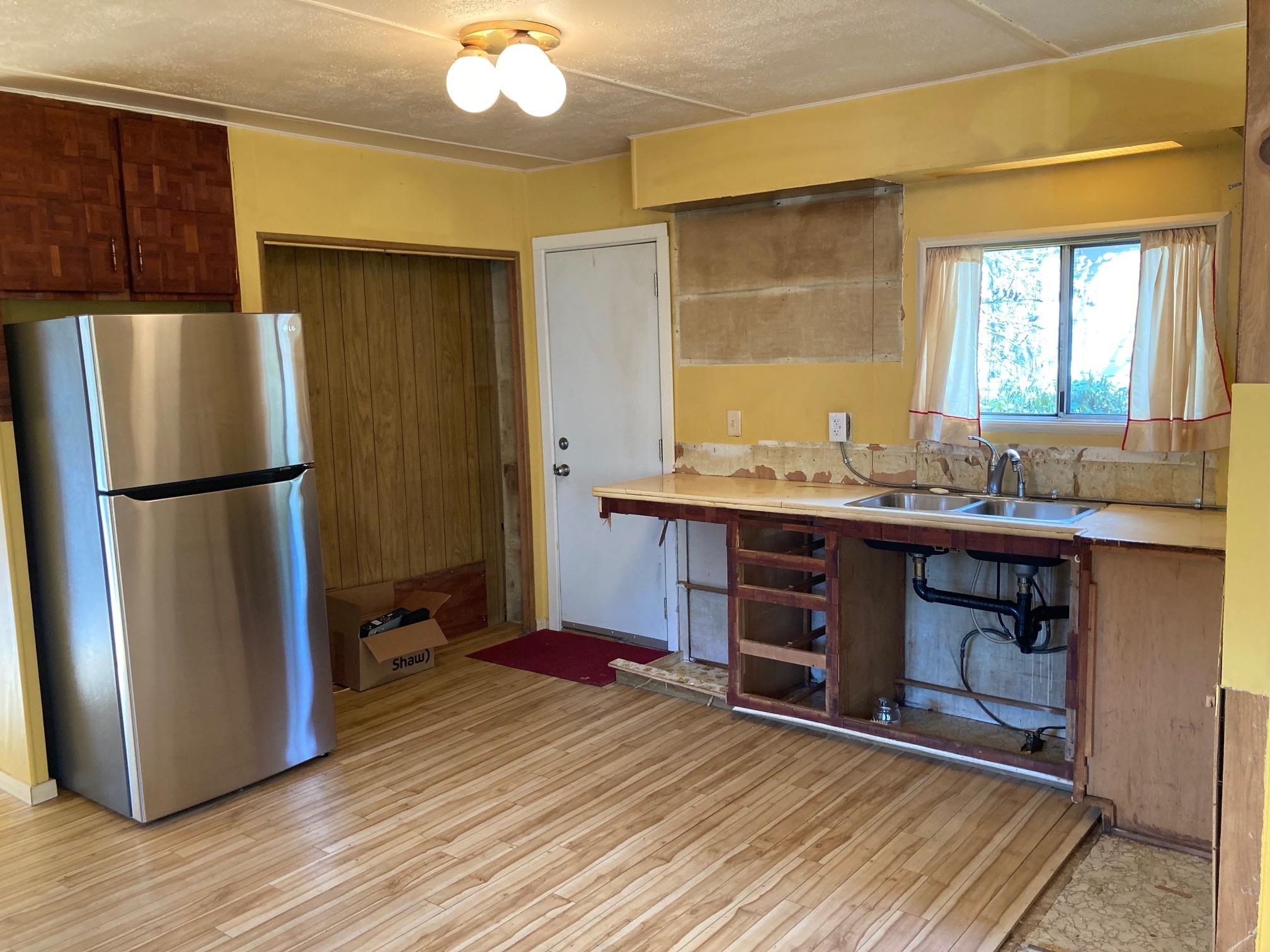 Listing image of 227 TOMAHAWK AVENUE