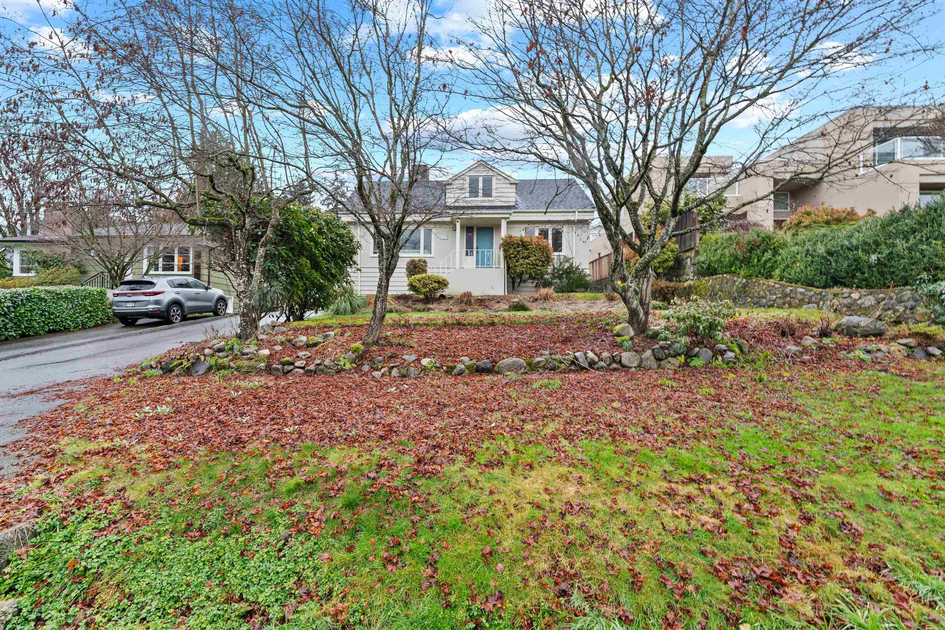 Listing image of 2187 KINGS AVENUE