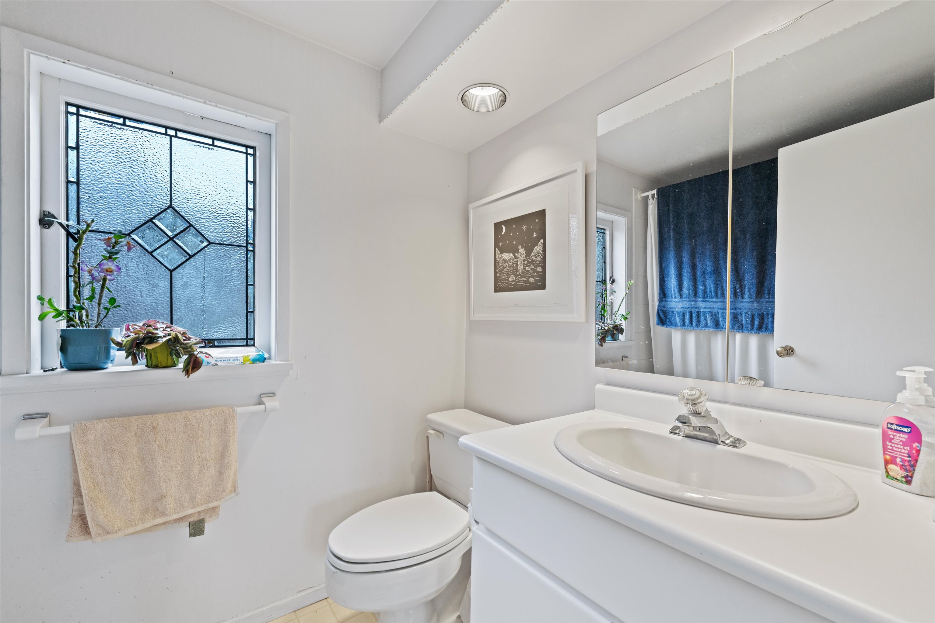 Listing image of 2187 KINGS AVENUE