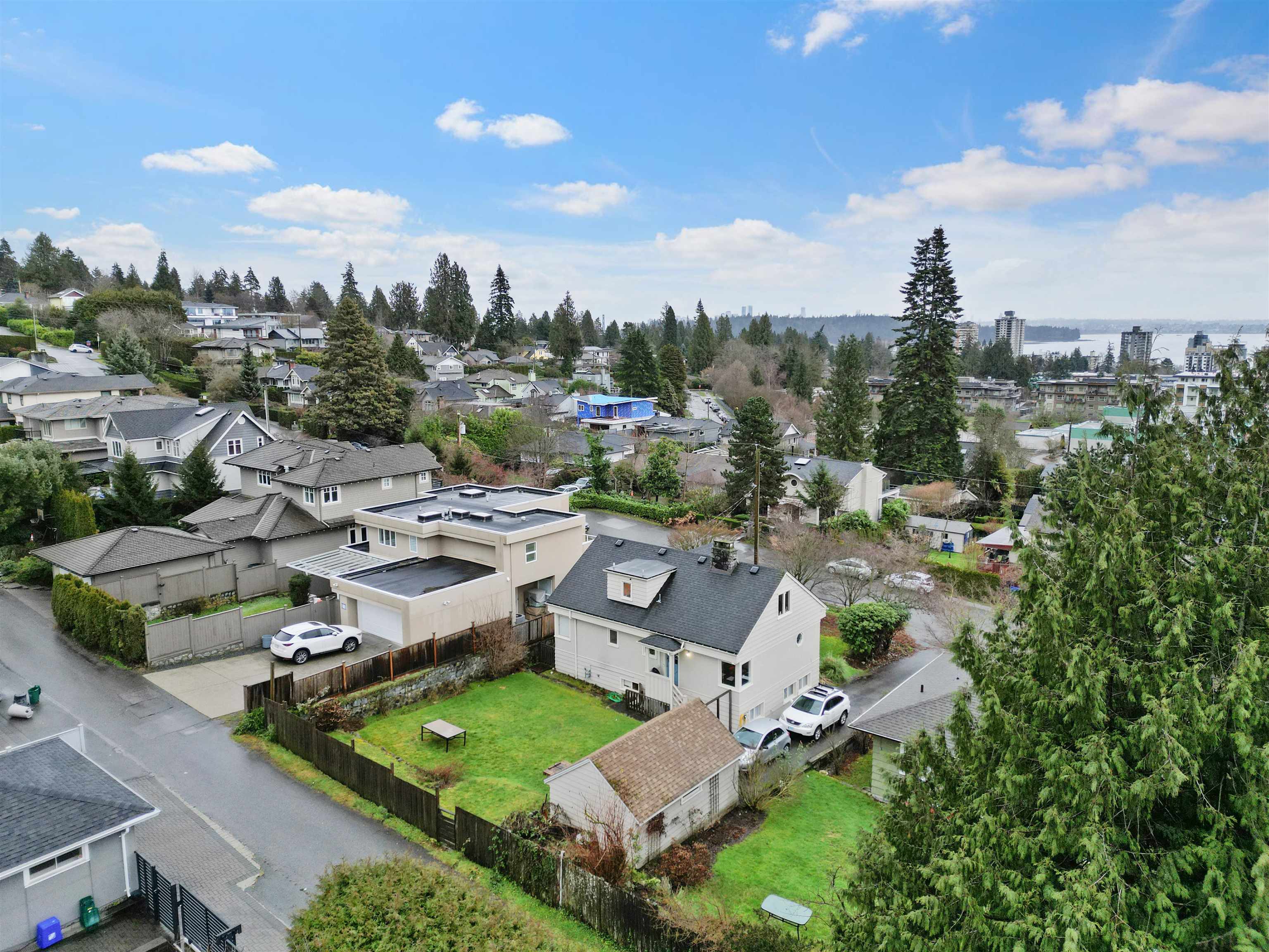 Listing image of 2187 KINGS AVENUE