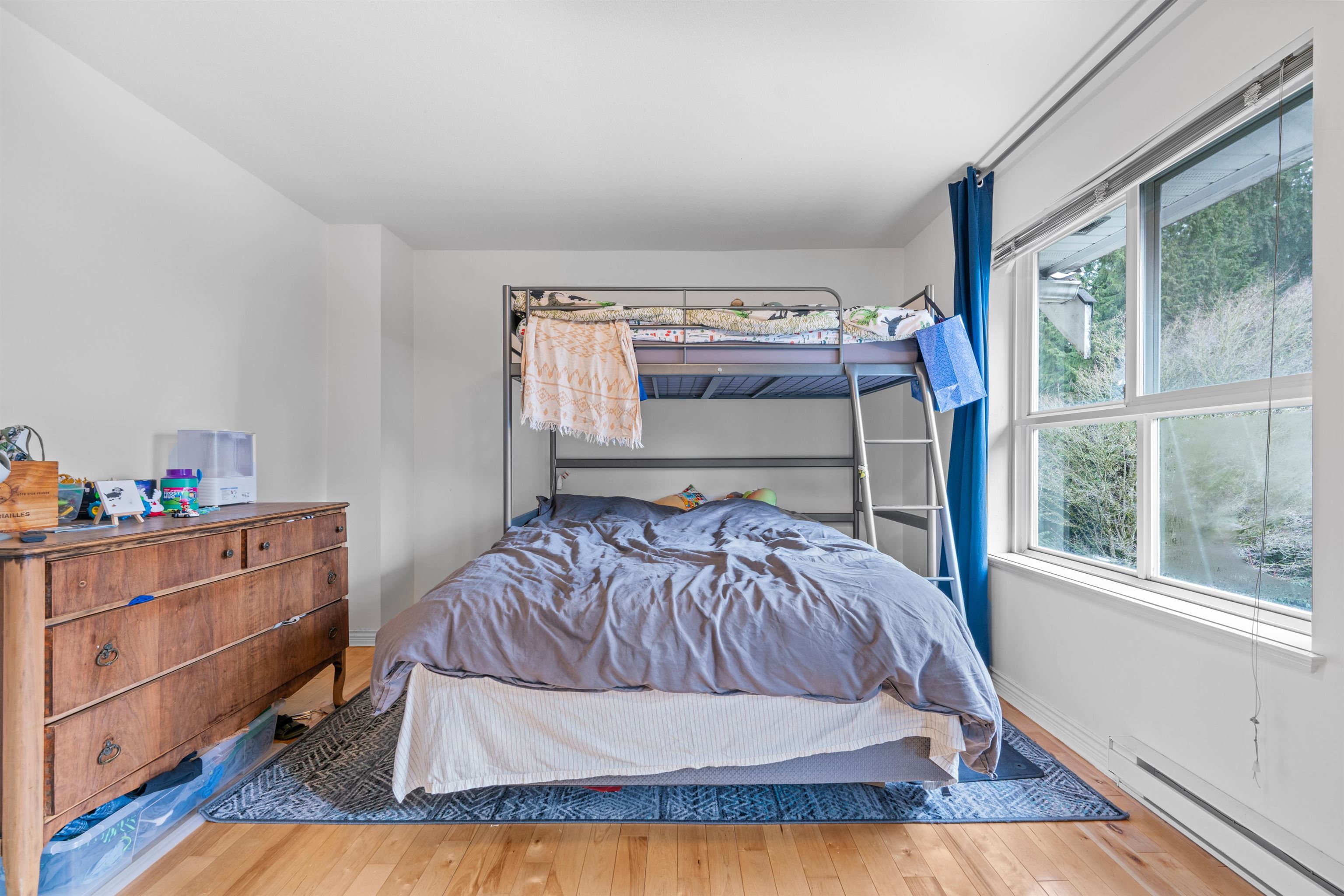 Listing image of 6 2688 MOUNTAIN HIGHWAY