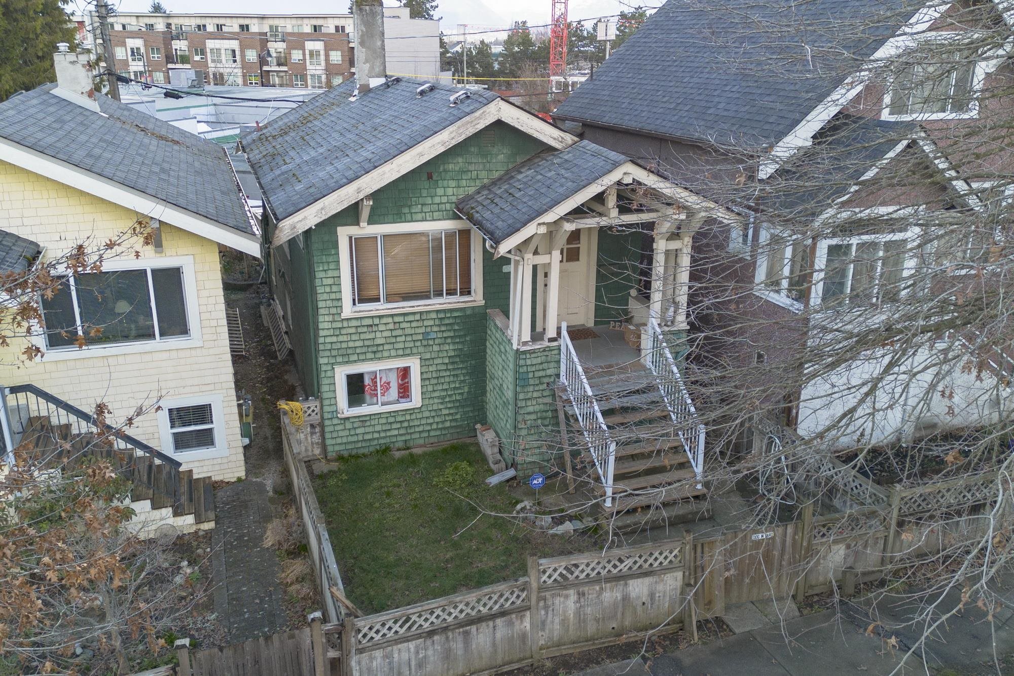 Listing image of 1227 E 22ND AVENUE