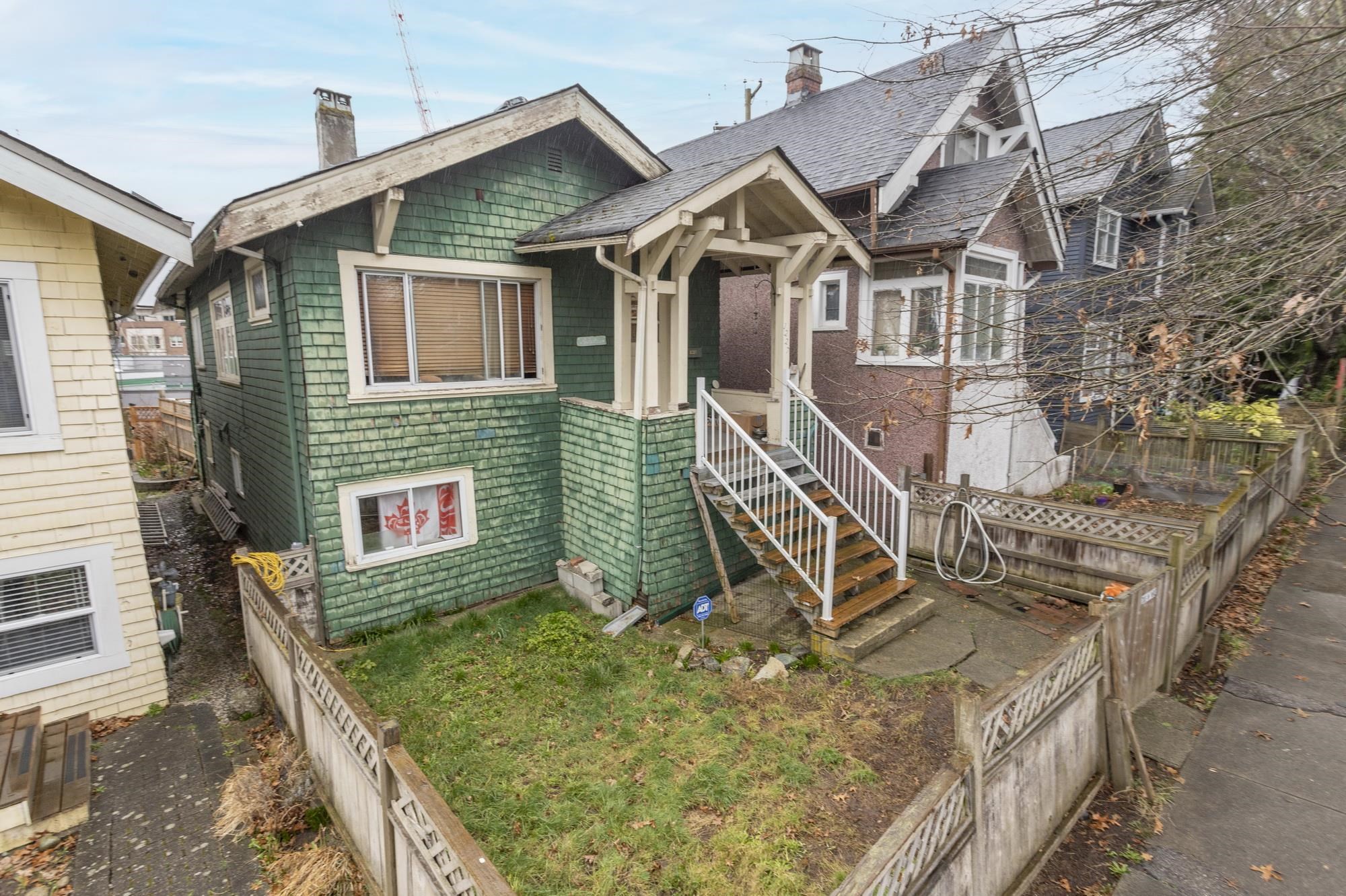 Listing image of 1227 E 22ND AVENUE