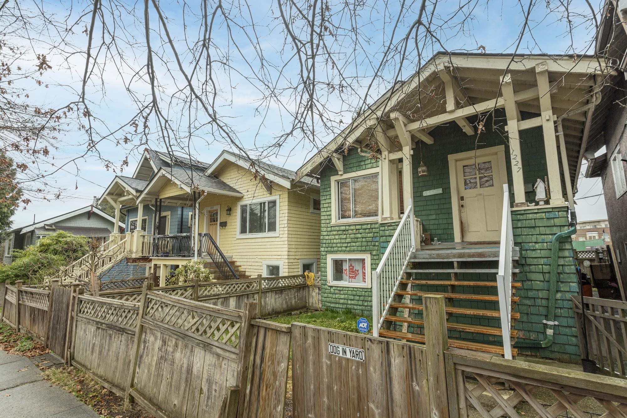 Listing image of 1227 E 22ND AVENUE