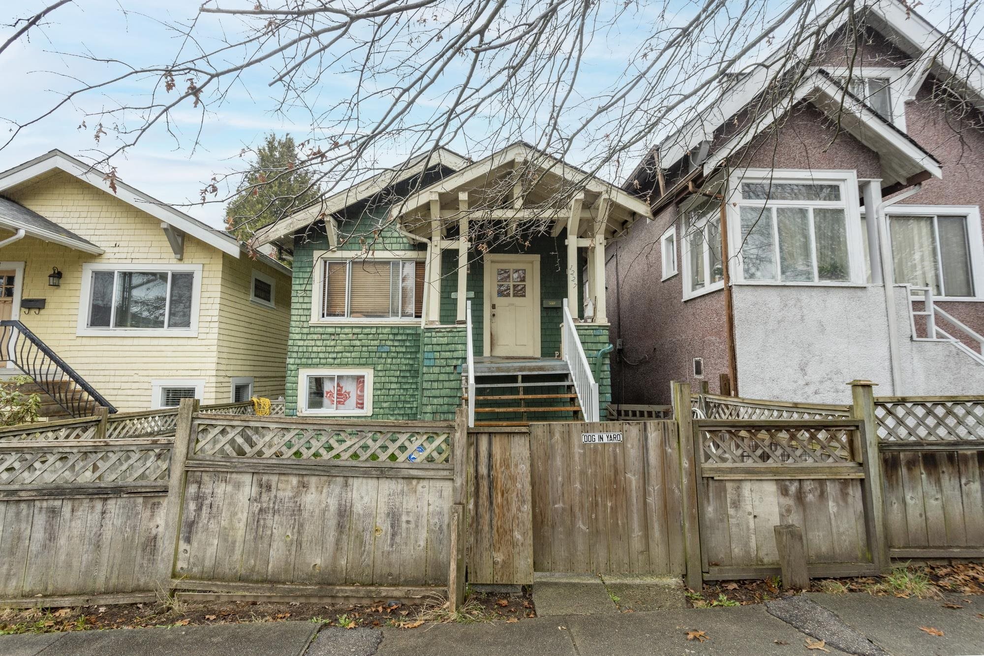 Listing image of 1227 E 22ND AVENUE