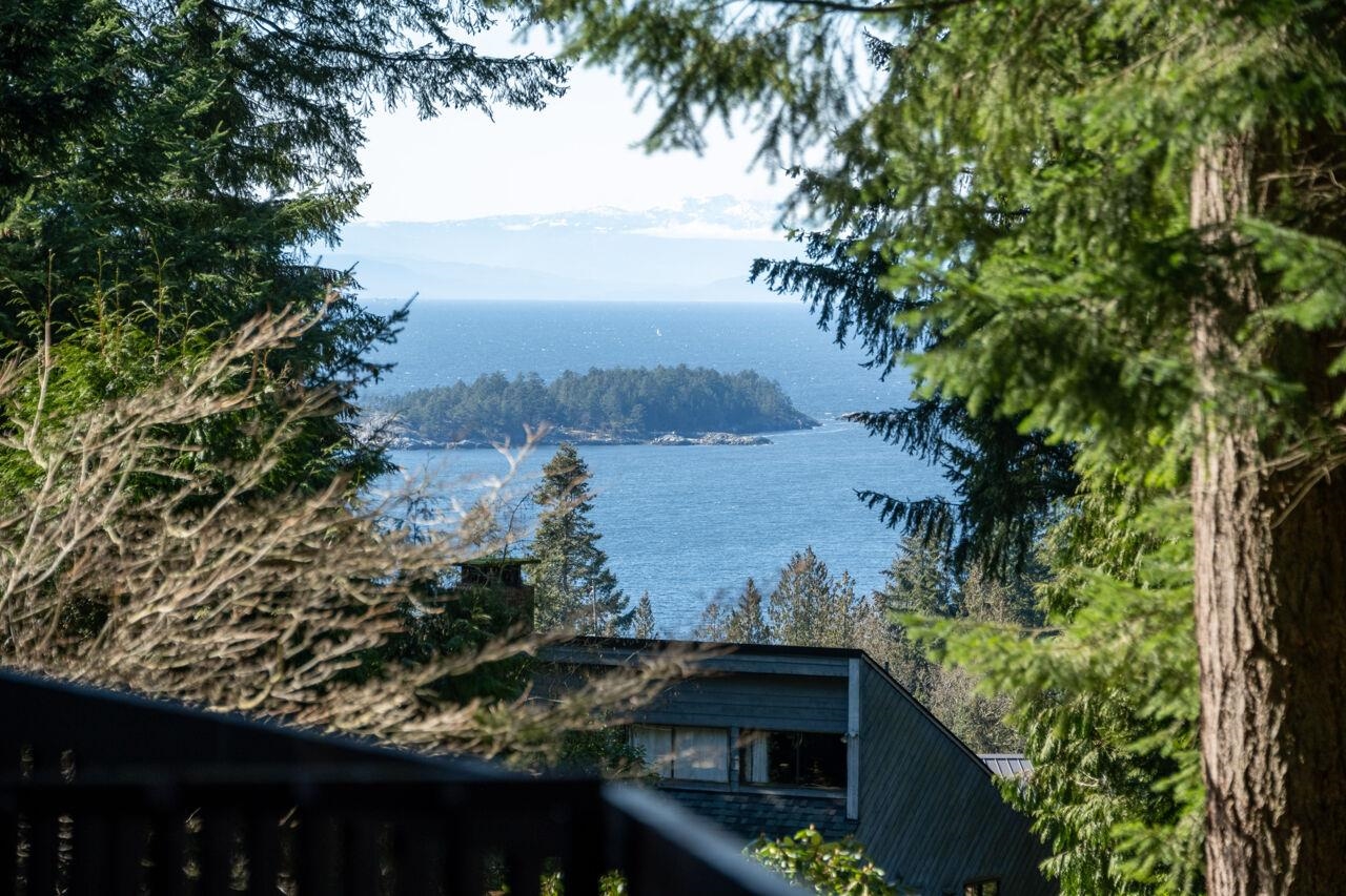Listing image of 1517 WHITESAILS DRIVE