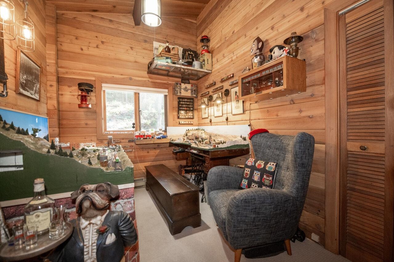 Listing image of 1517 WHITESAILS DRIVE