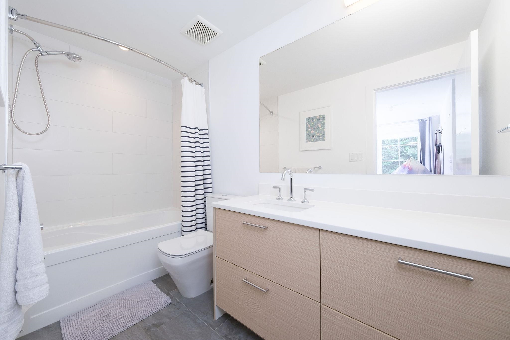 Listing image of 23 1133 RIDGEWOOD DRIVE