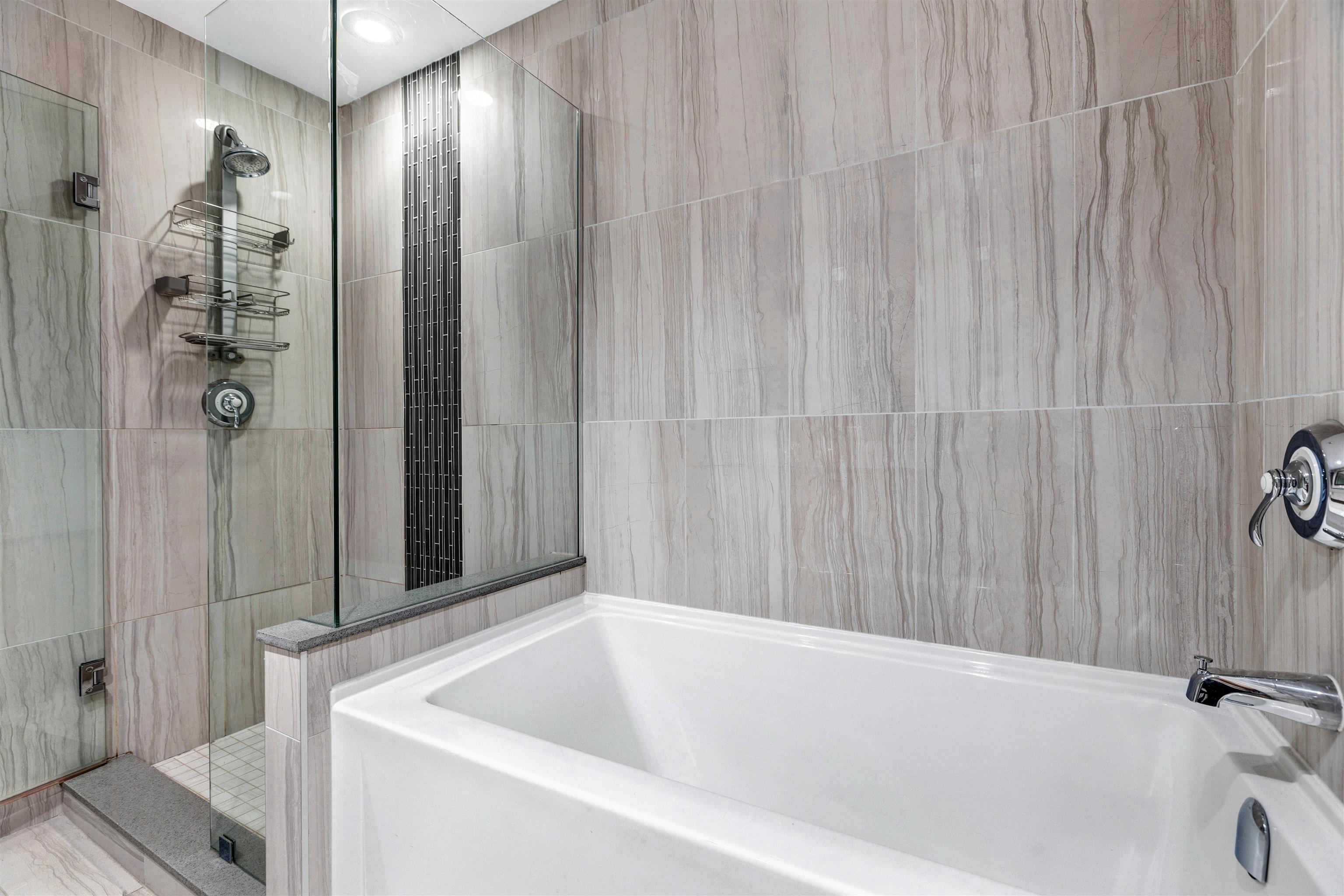 Listing image of 209 199 VICTORY SHIP WAY