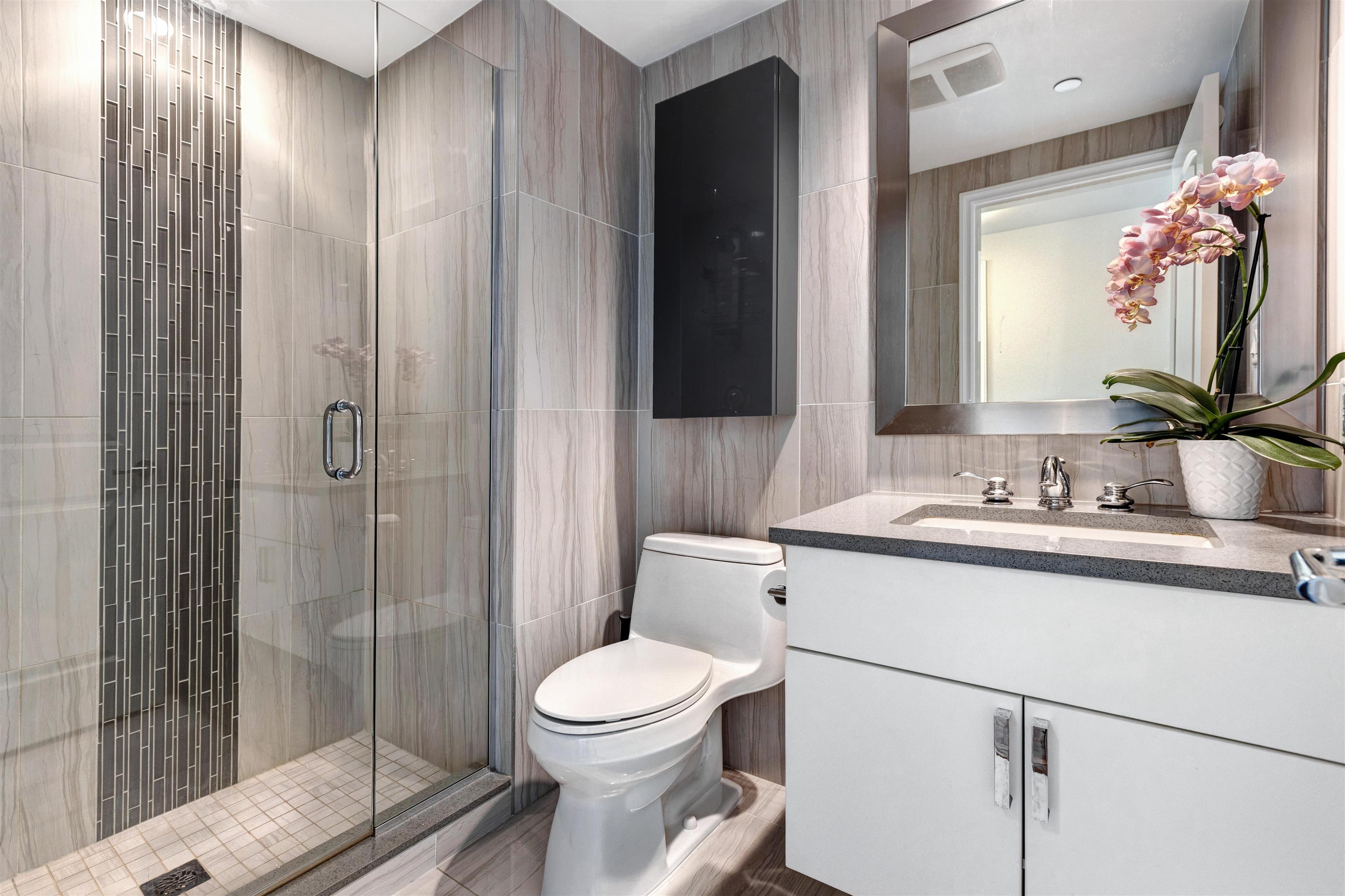 Listing image of 209 199 VICTORY SHIP WAY