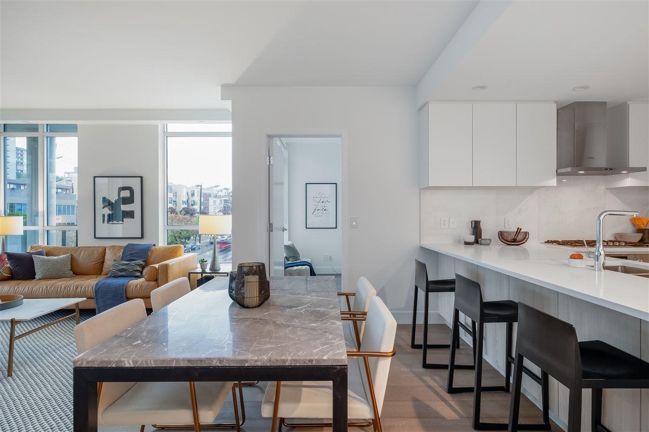 Listing image of 303 177 W 3RD STREET