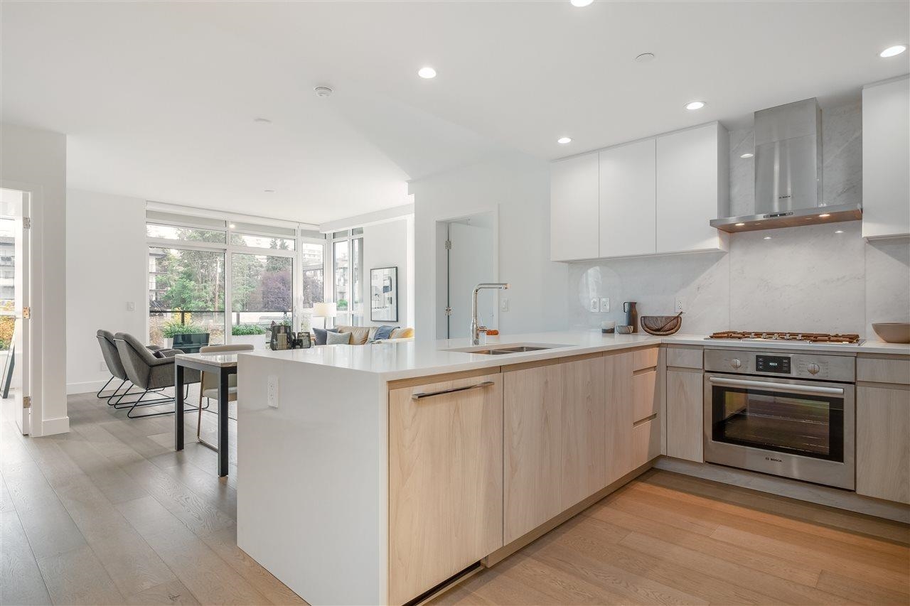 Listing image of 303 177 W 3RD STREET