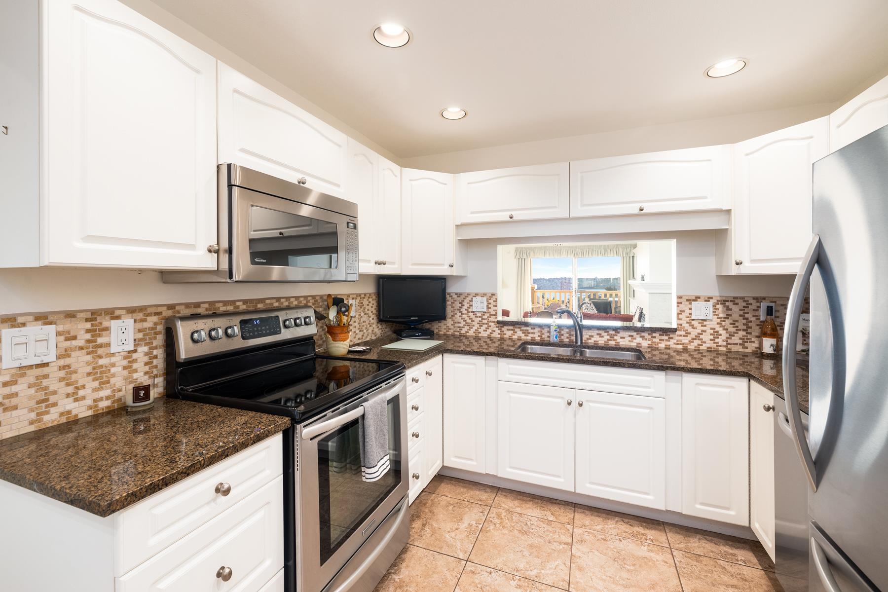 Listing image of 209 257 E KEITH ROAD