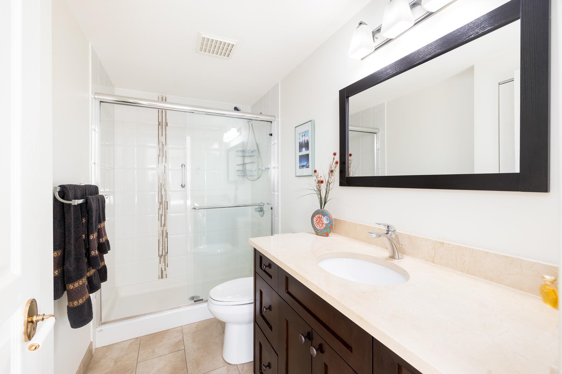 Listing image of 209 257 E KEITH ROAD