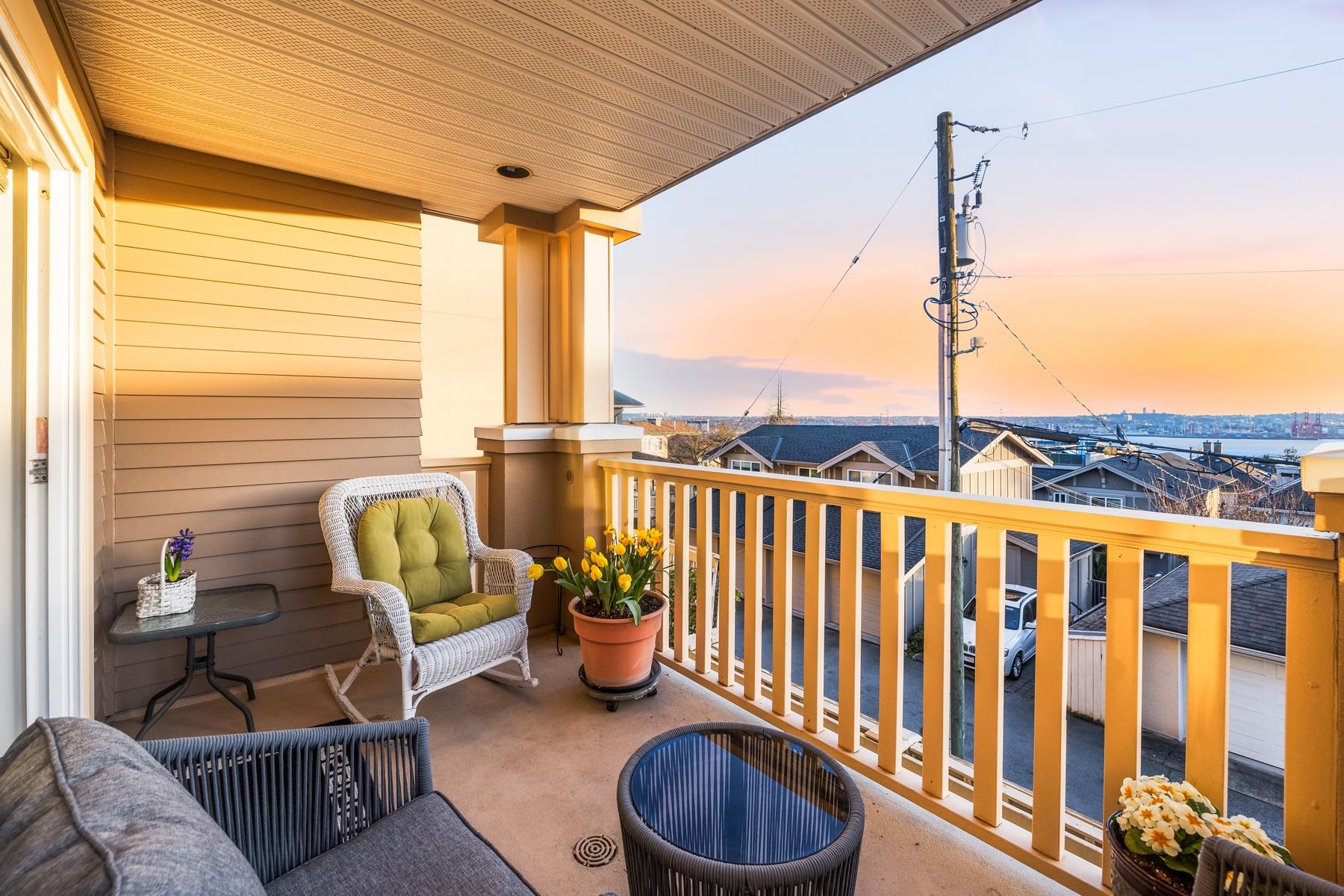 Listing image of 209 257 E KEITH ROAD