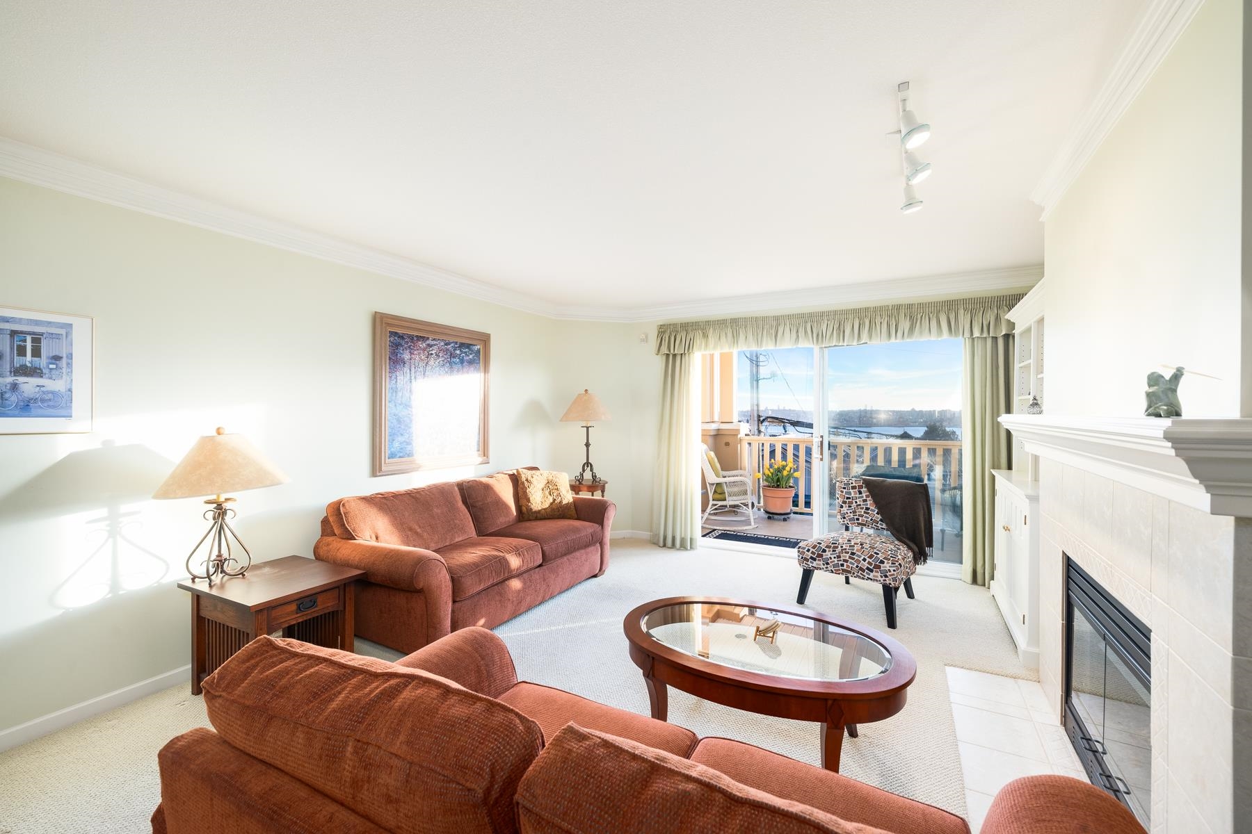 Listing image of 209 257 E KEITH ROAD