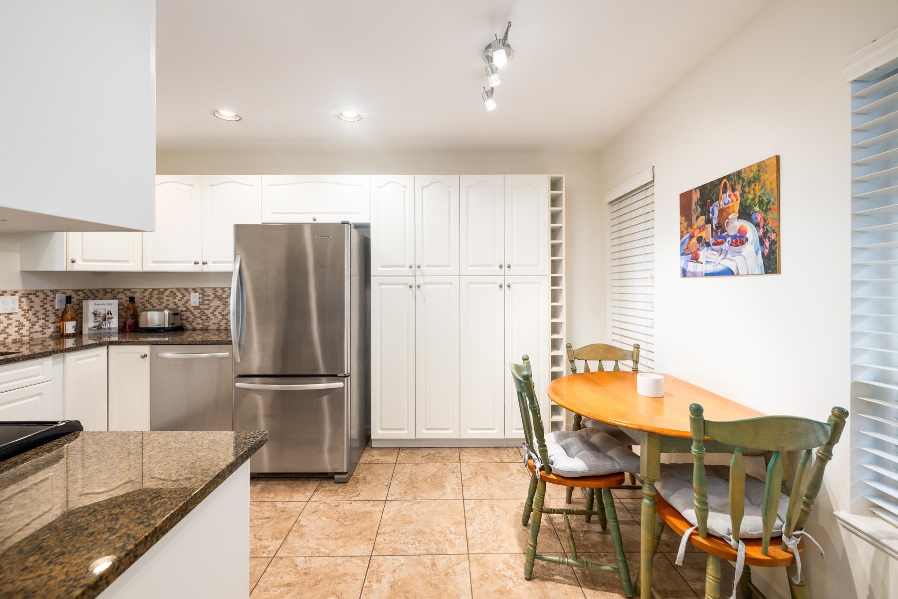 Listing image of 209 257 E KEITH ROAD