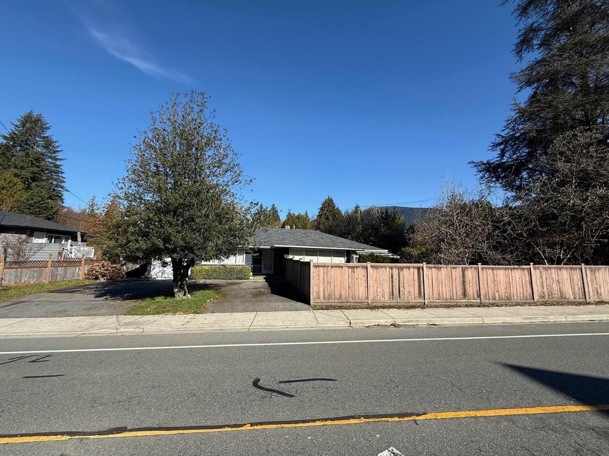 Listing image of 1116 RIDGEWOOD DRIVE