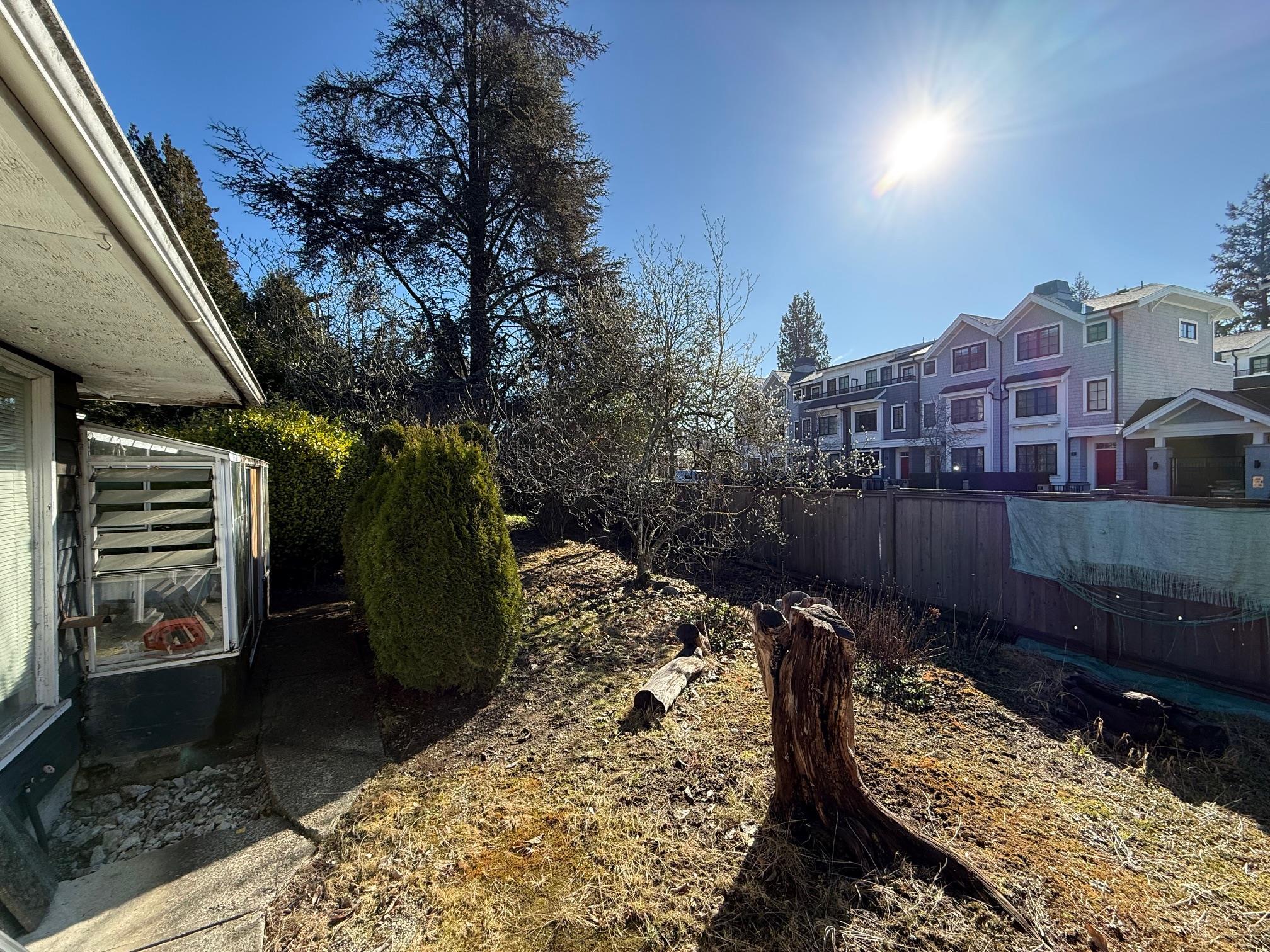 Listing image of 1116 RIDGEWOOD DRIVE