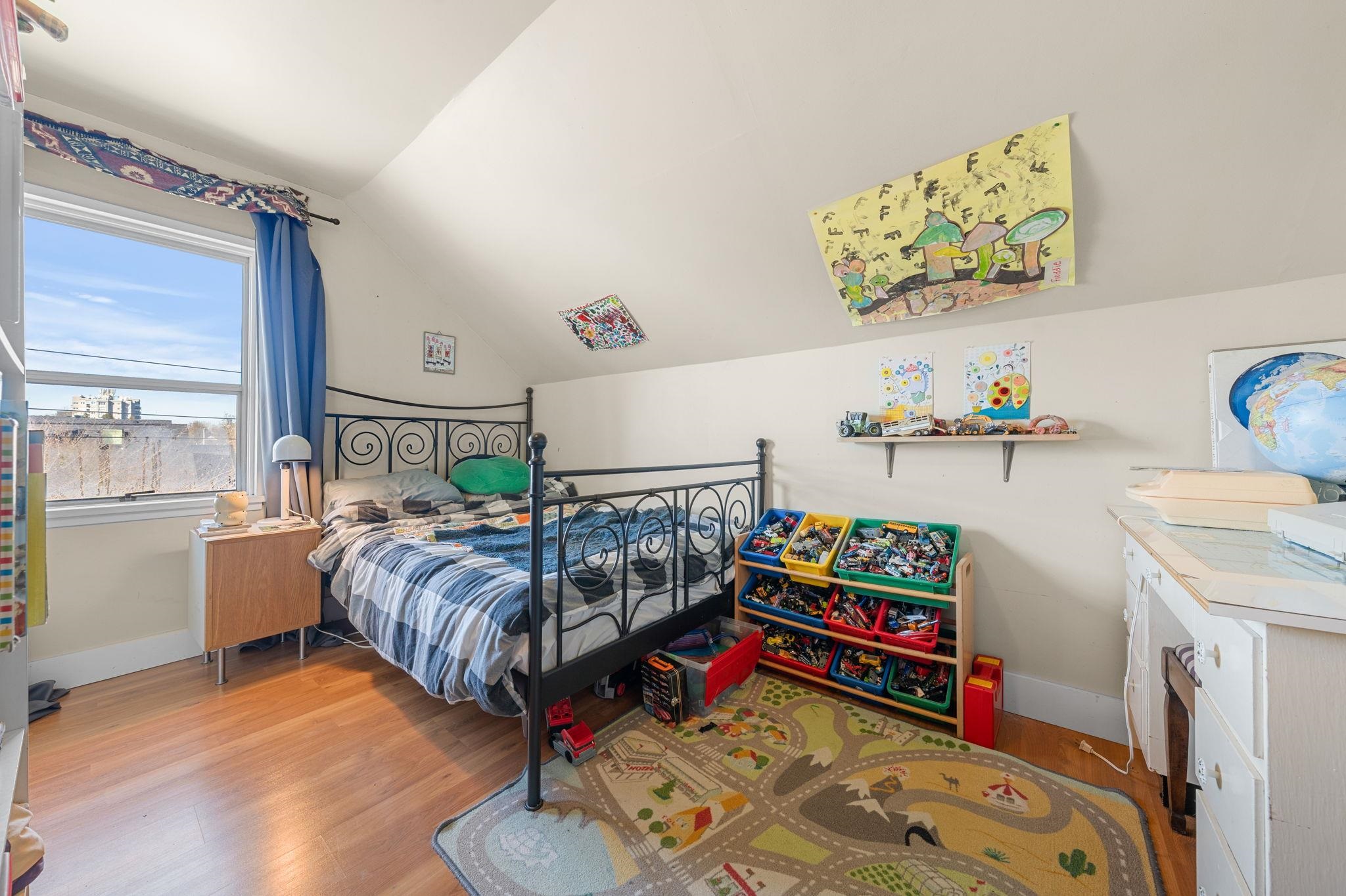 Listing image of 2110 FERNDALE STREET