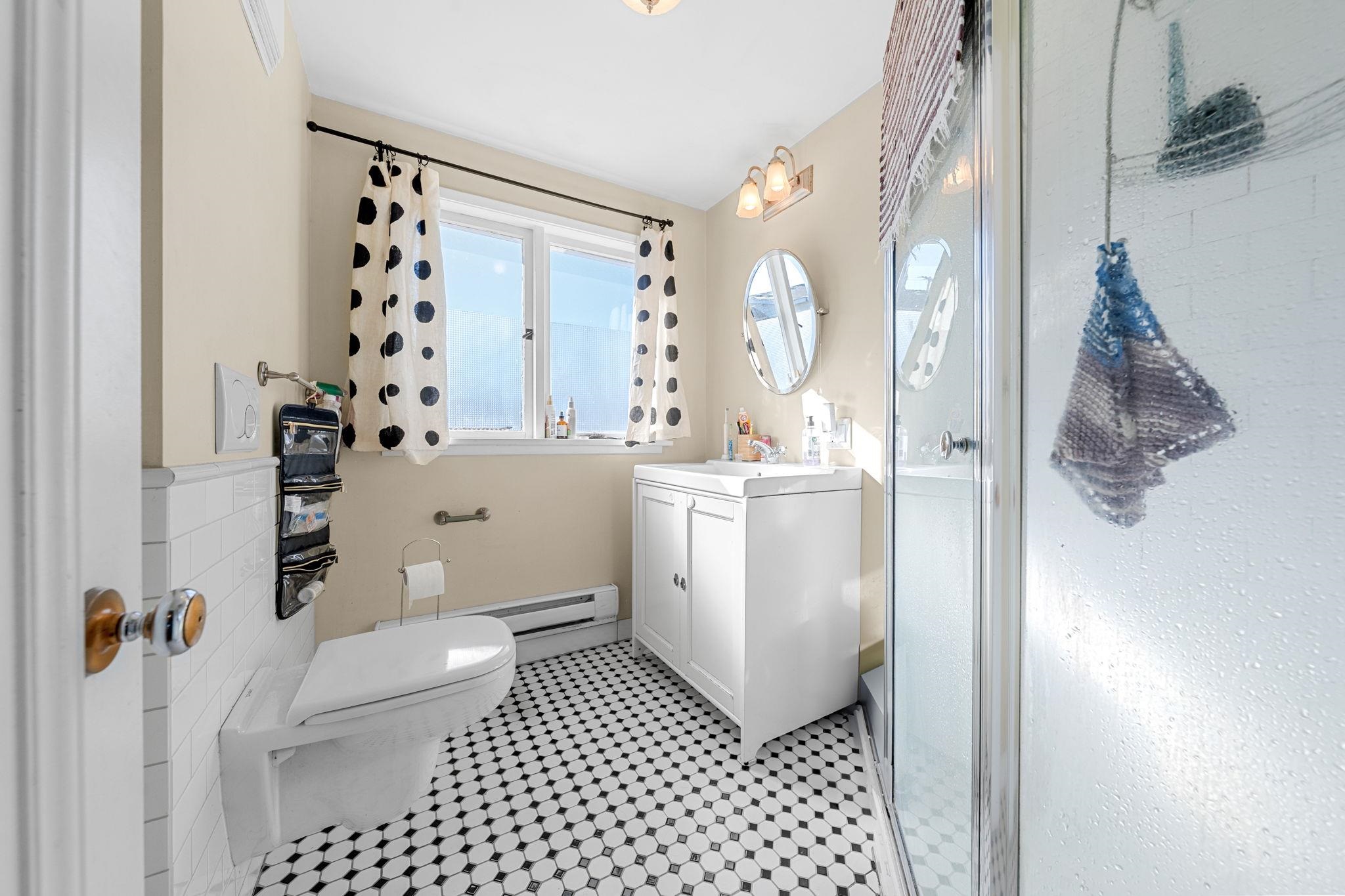 Listing image of 2110 FERNDALE STREET