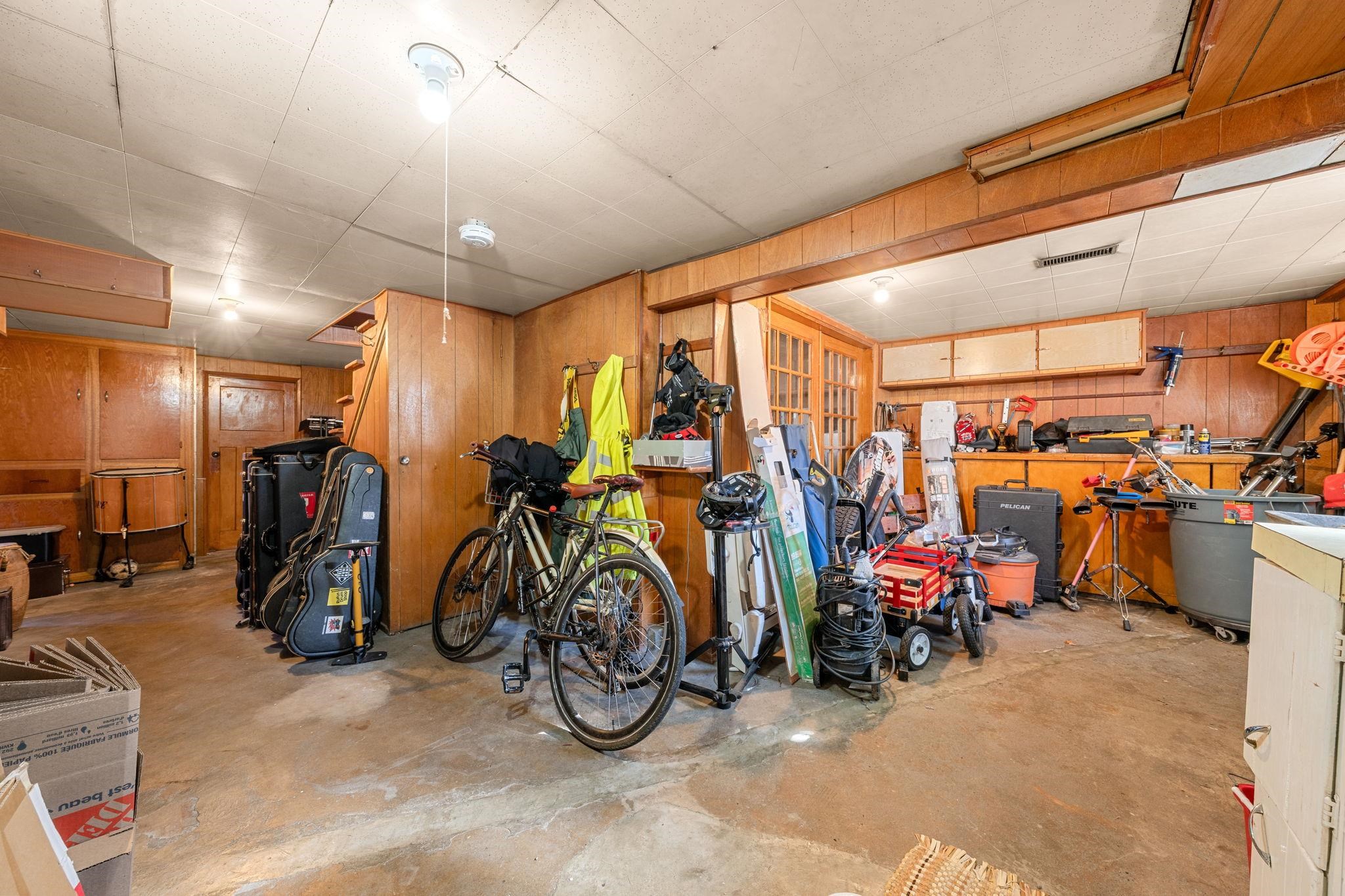 Listing image of 2110 FERNDALE STREET