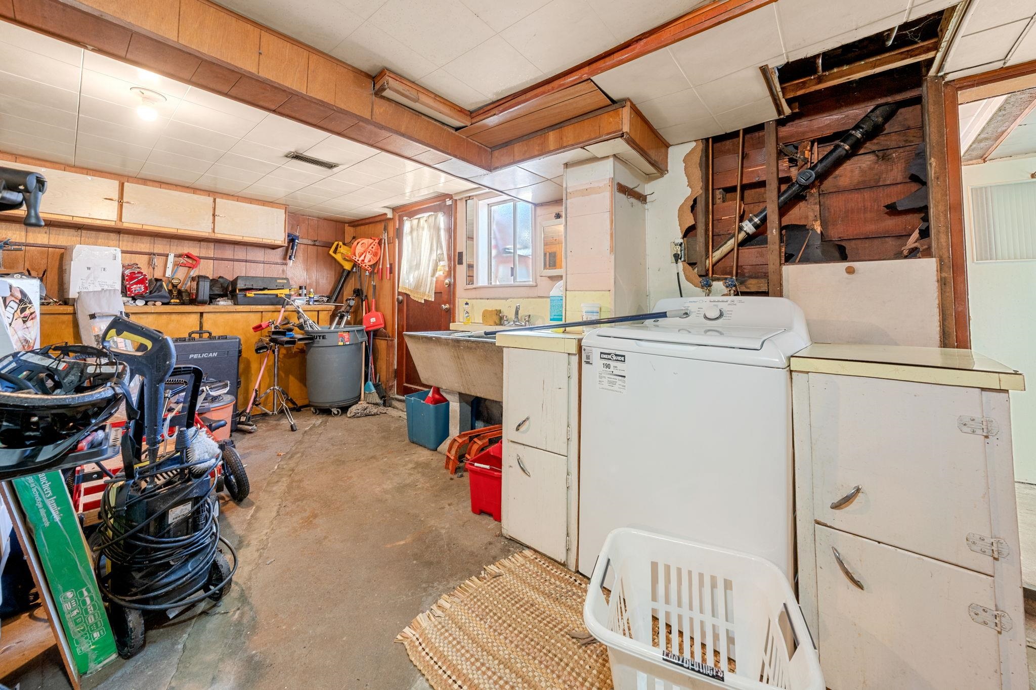 Listing image of 2110 FERNDALE STREET