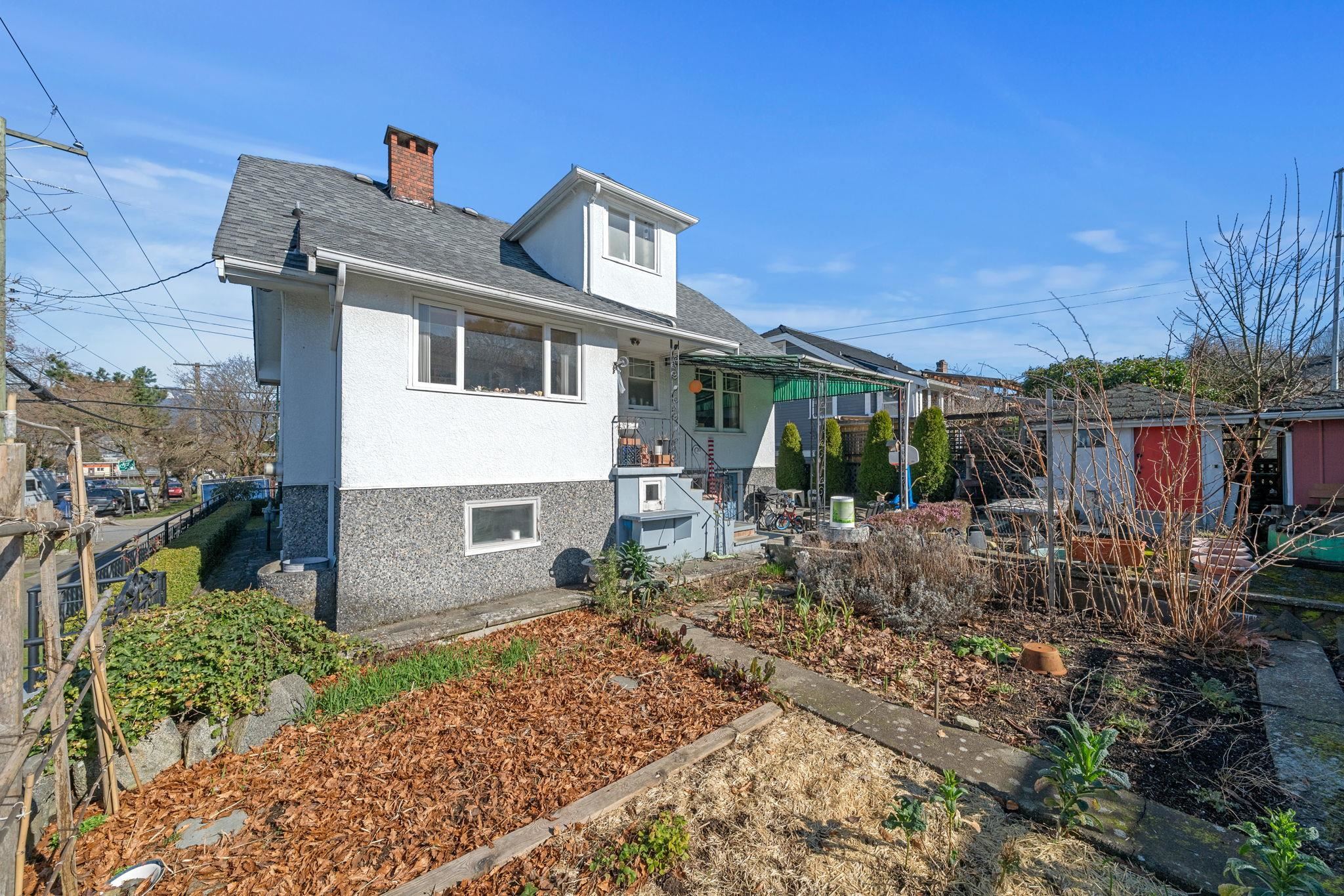 Listing image of 2110 FERNDALE STREET