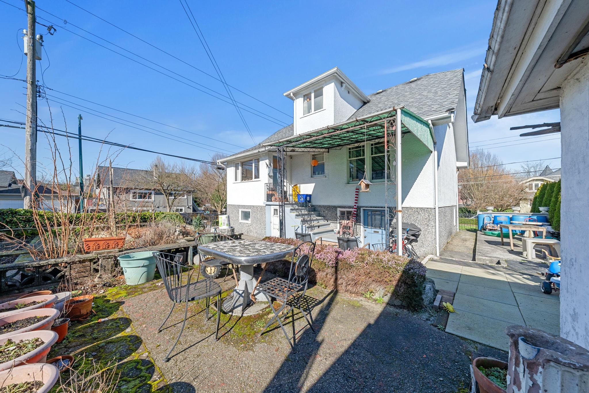 Listing image of 2110 FERNDALE STREET