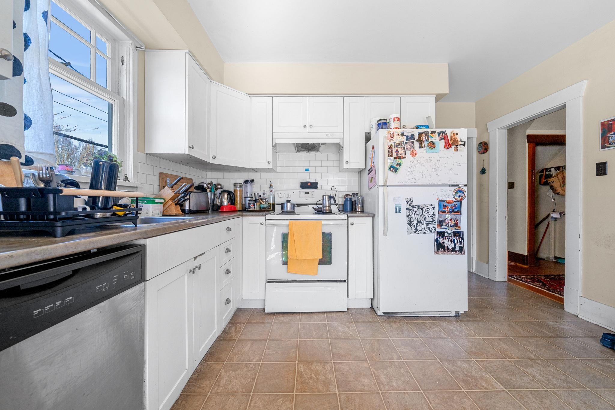 Listing image of 2110 FERNDALE STREET