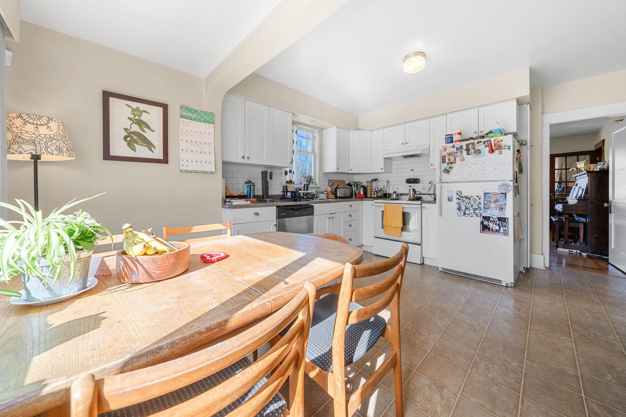 Listing image of 2110 FERNDALE STREET