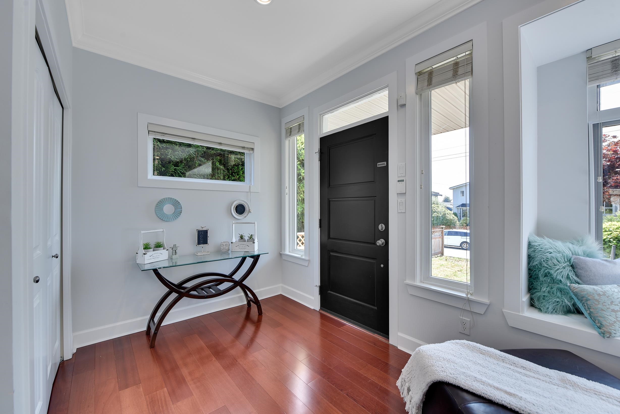 Listing image of 332 E 11TH STREET
