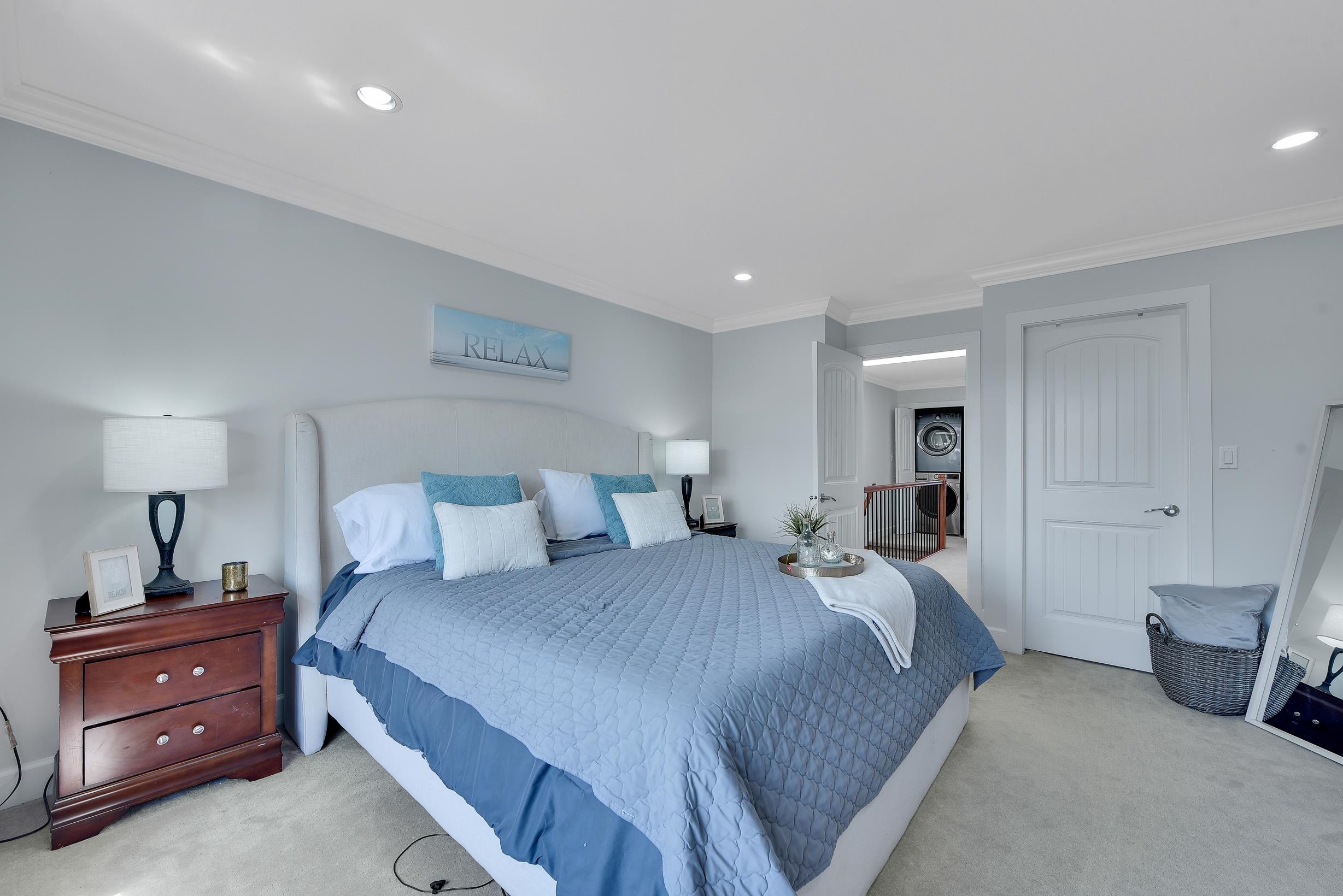 Listing image of 332 E 11TH STREET