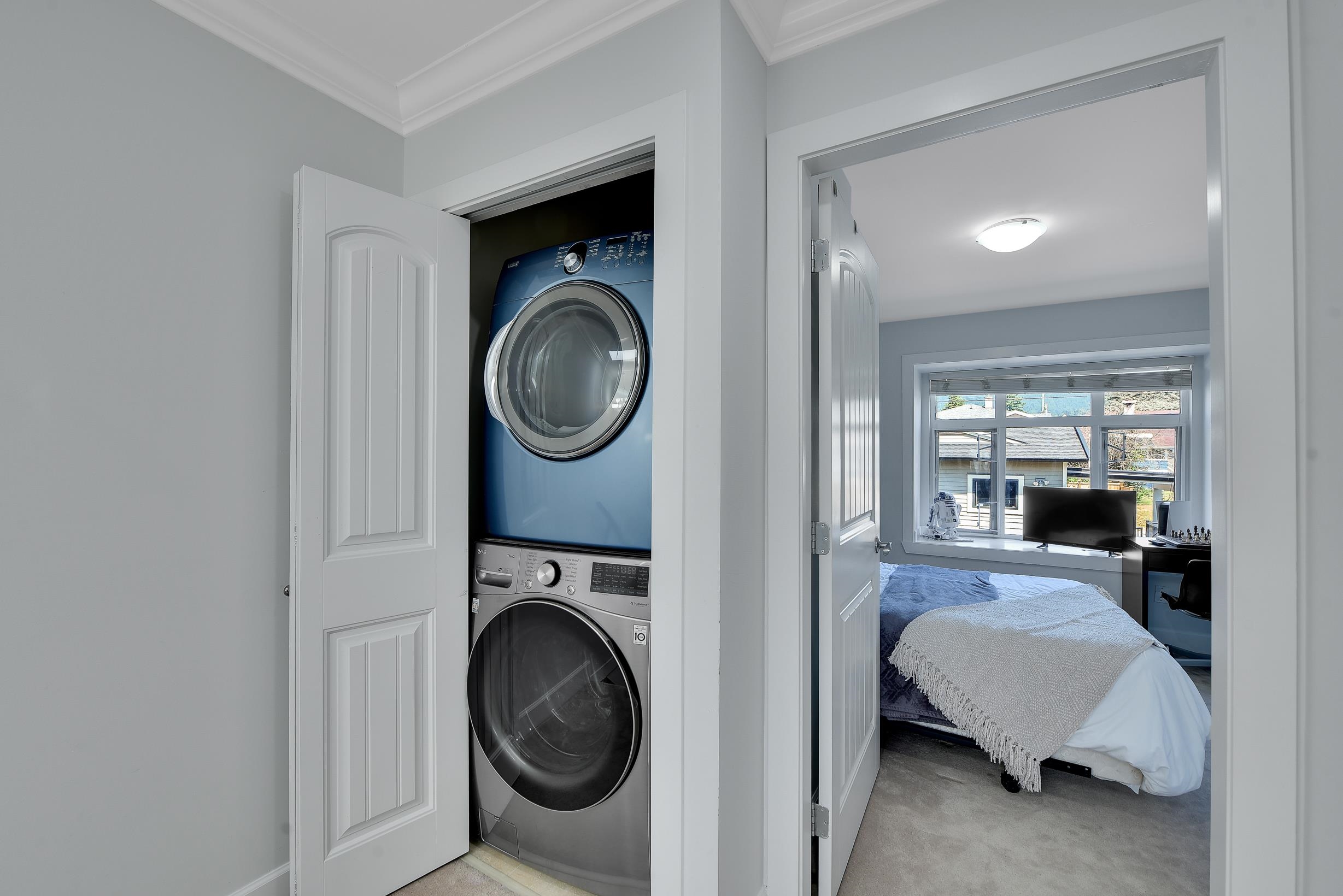 Listing image of 332 E 11TH STREET