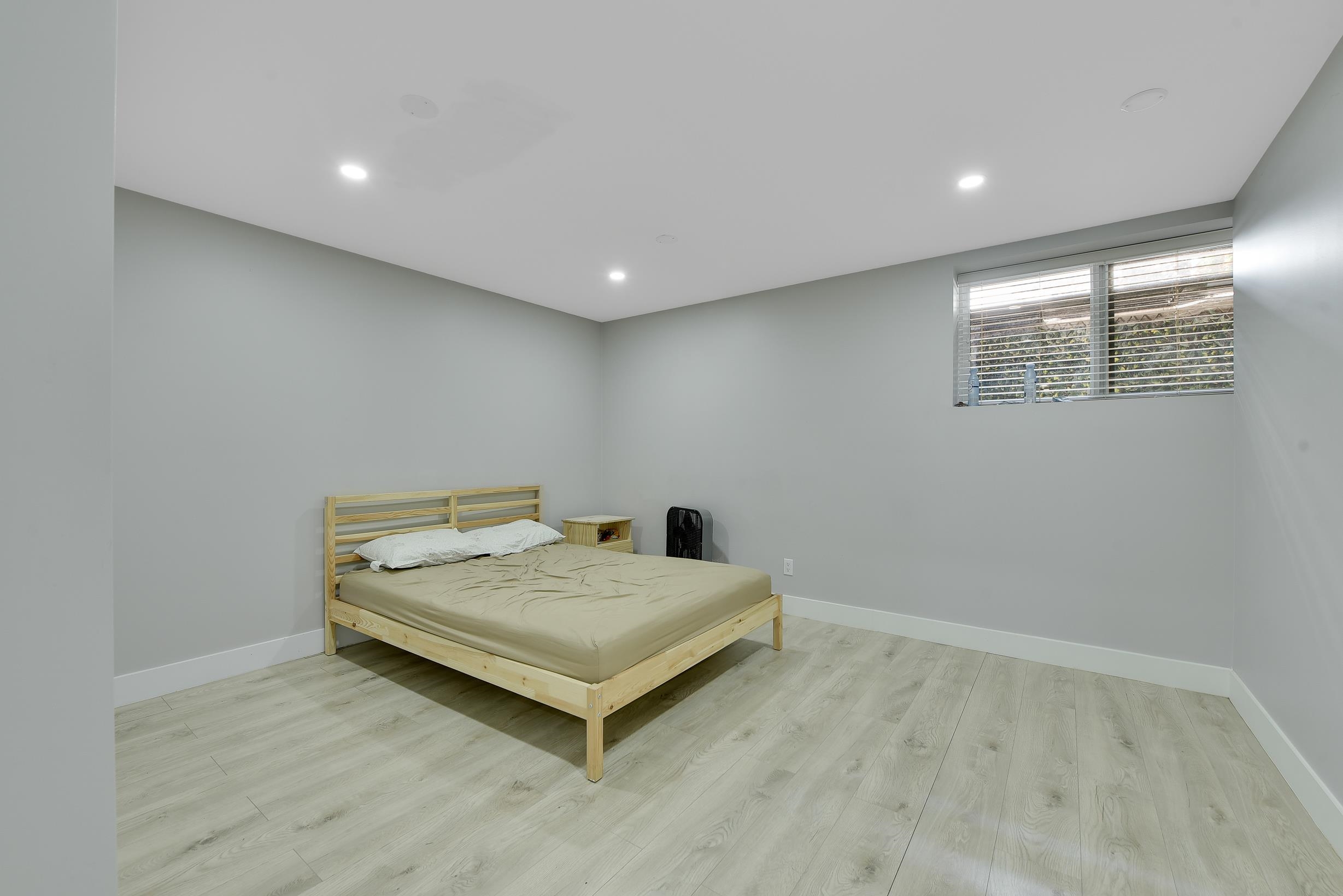 Listing image of 332 E 11TH STREET