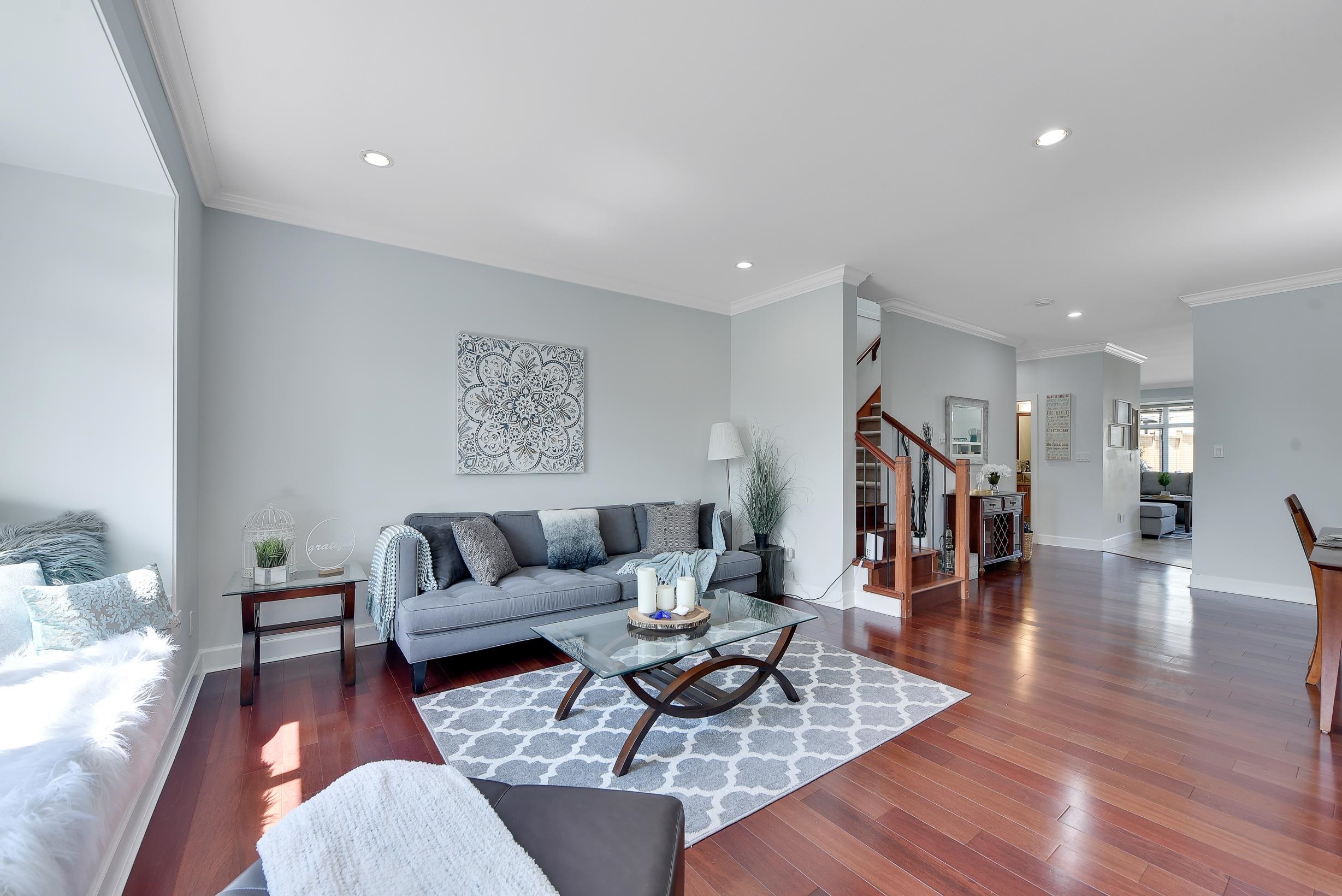 Listing image of 332 E 11TH STREET