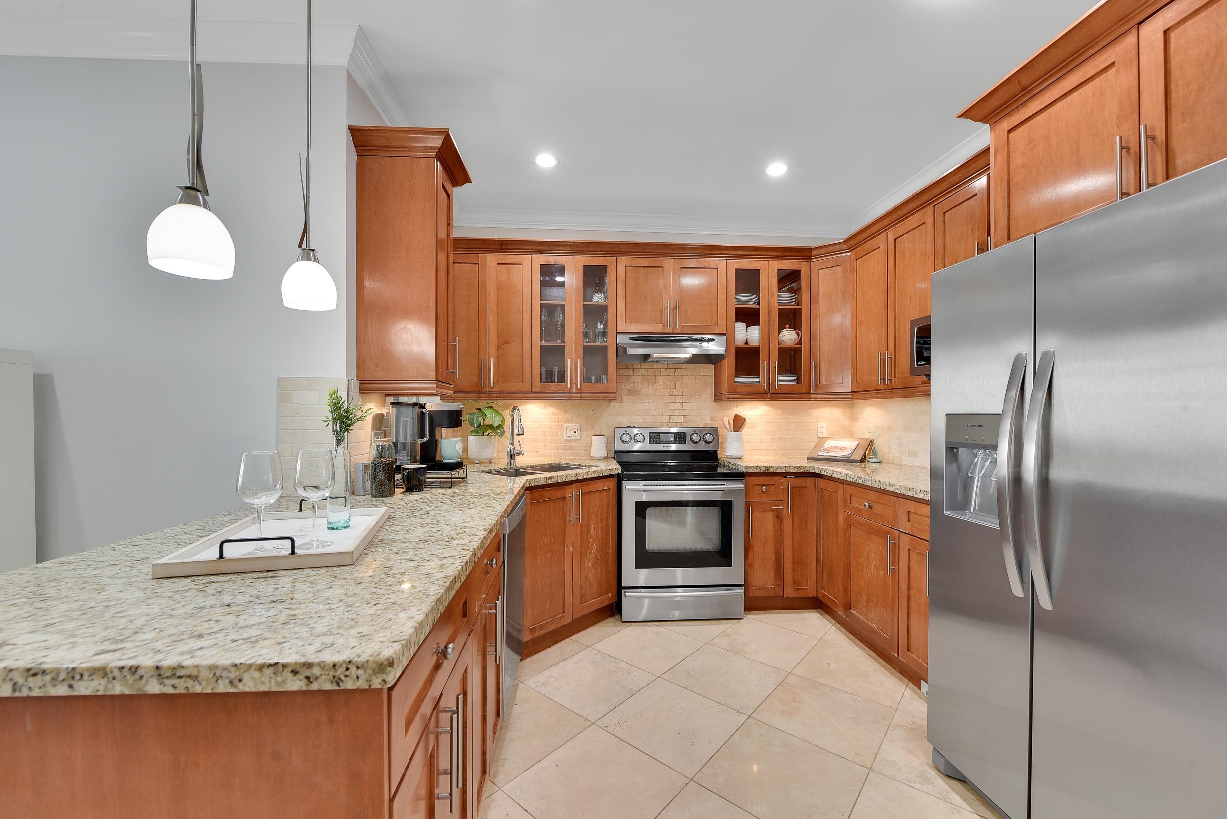 Listing image of 332 E 11TH STREET