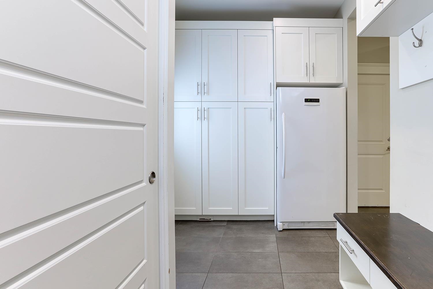 Listing image of 1155 SINCLAIR STREET