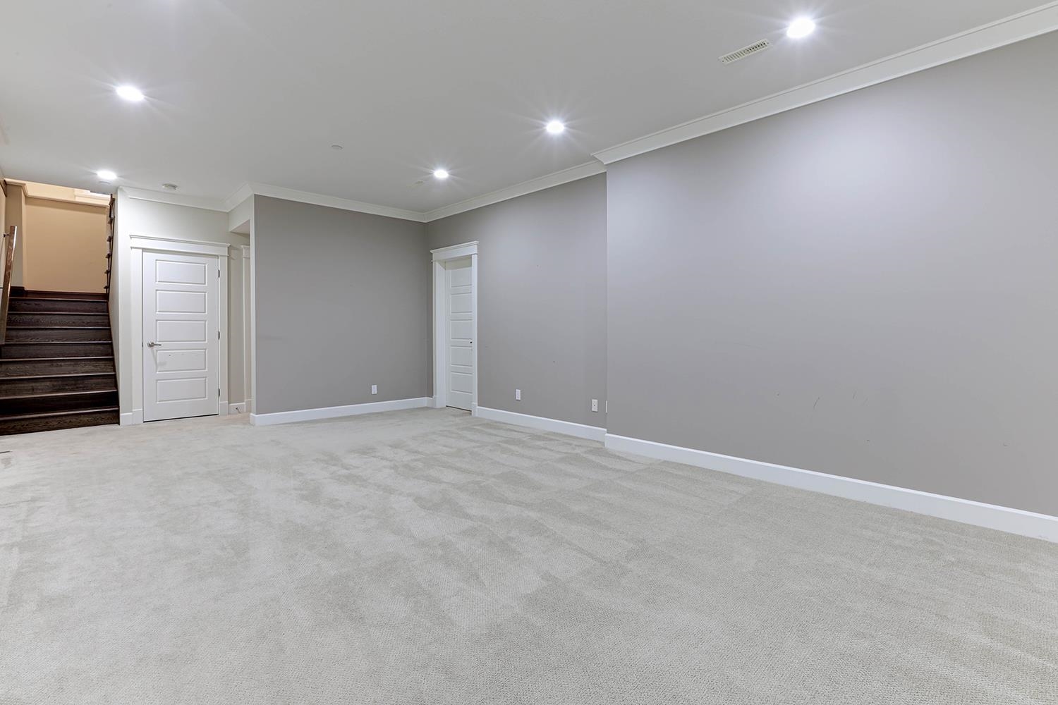 Listing image of 1155 SINCLAIR STREET