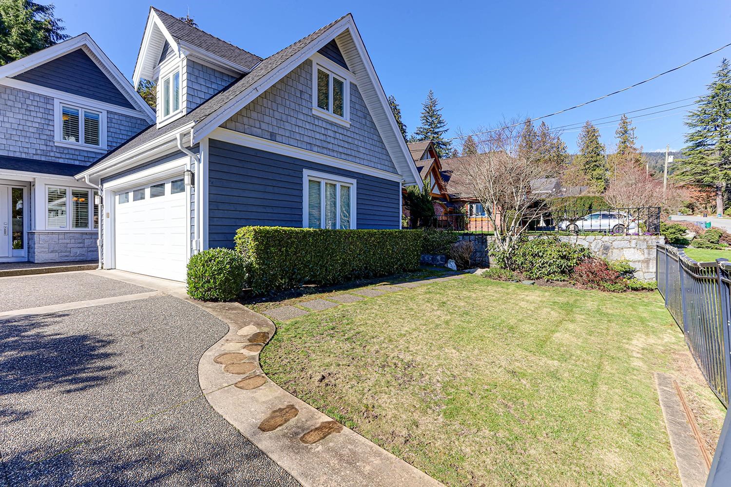 Listing image of 1155 SINCLAIR STREET