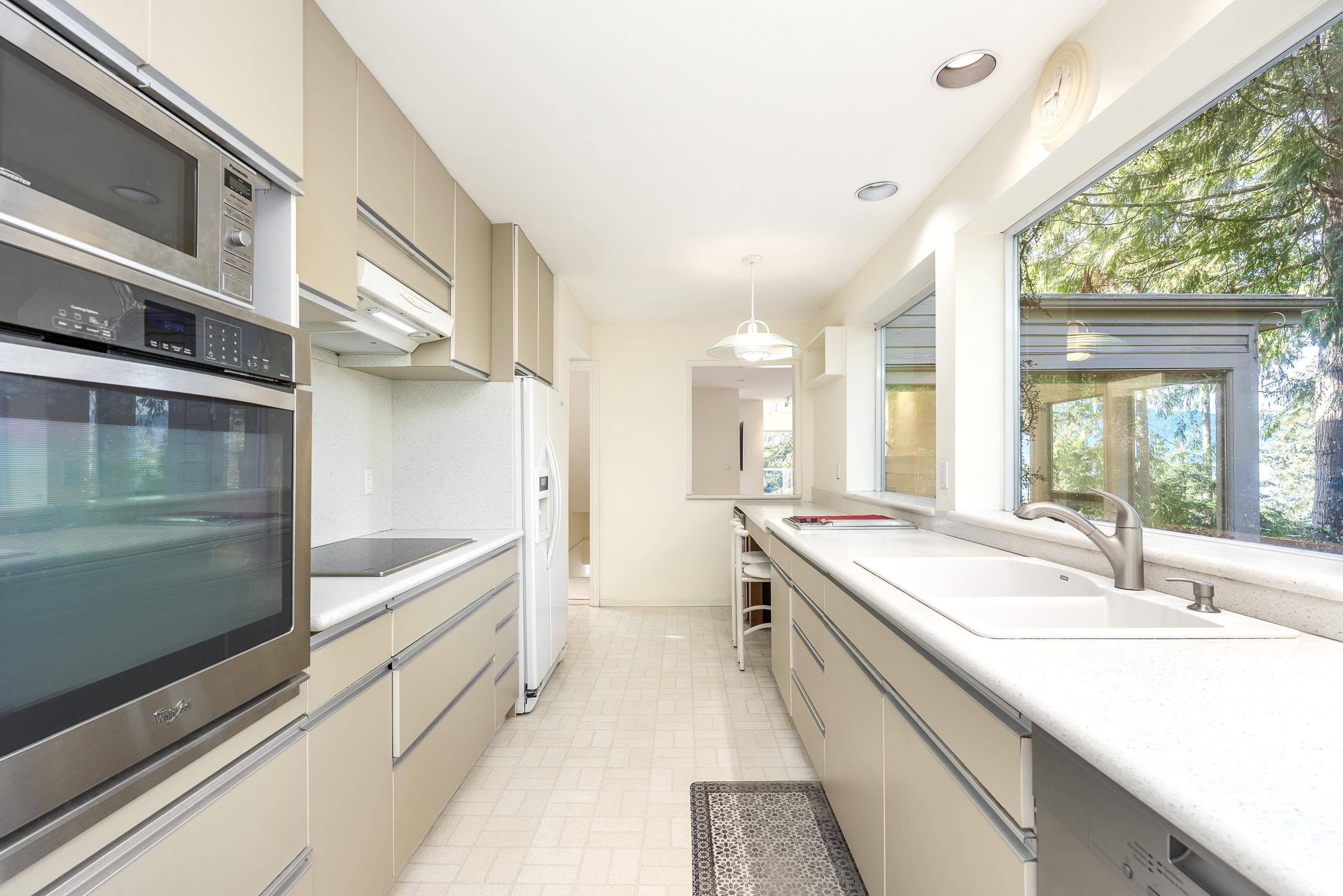Listing image of 5295 GULF PLACE