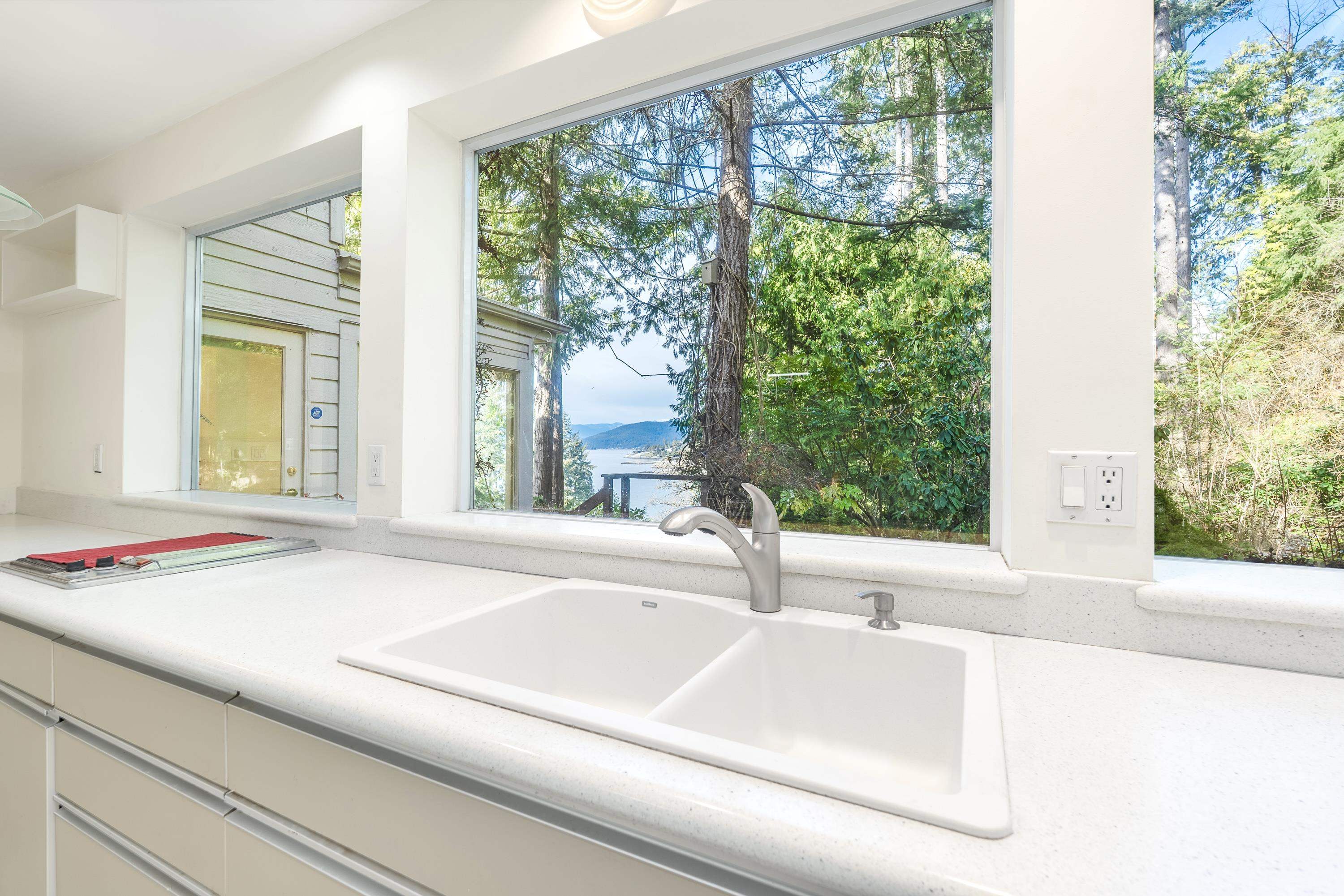 Listing image of 5295 GULF PLACE