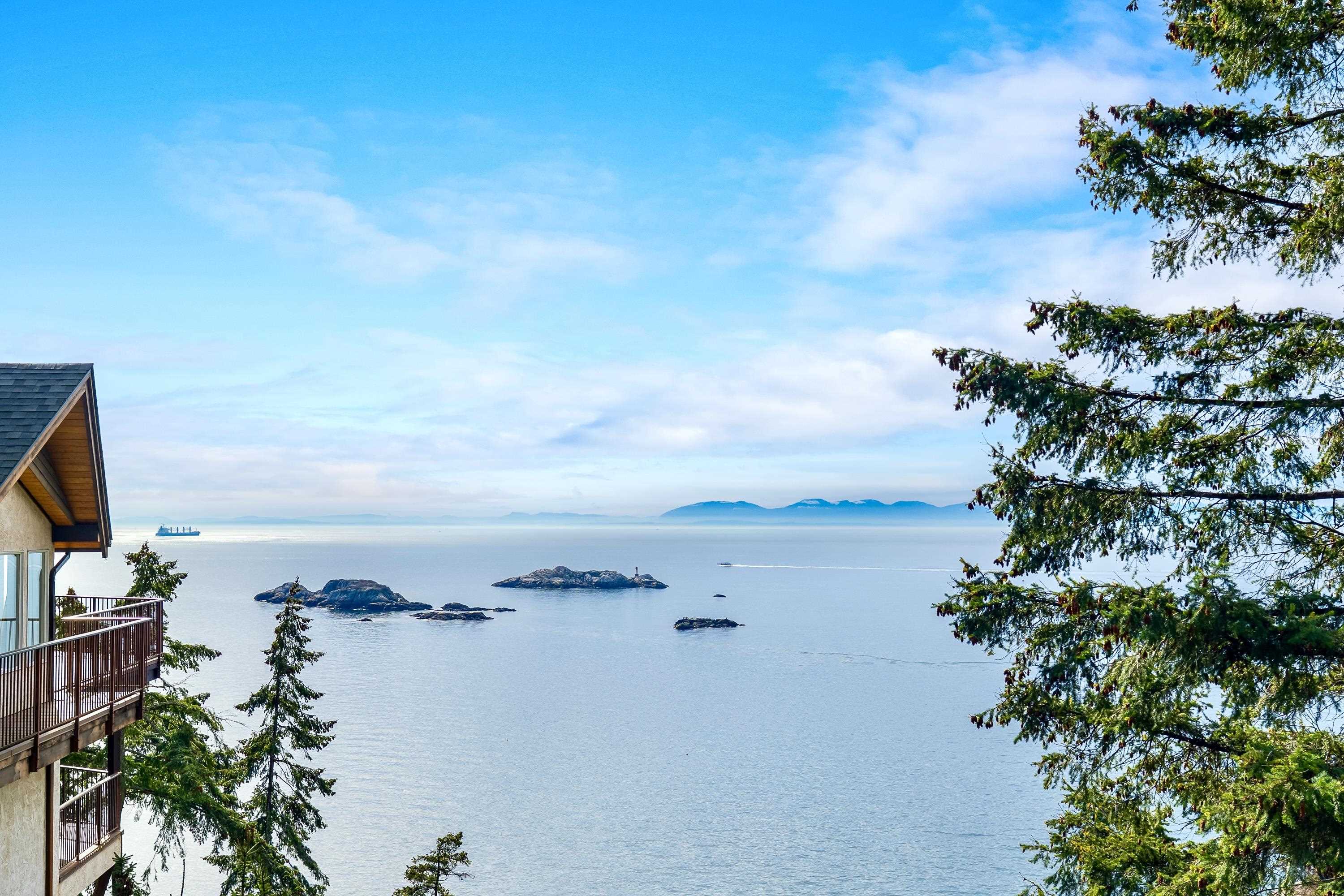 Listing image of 5295 GULF PLACE