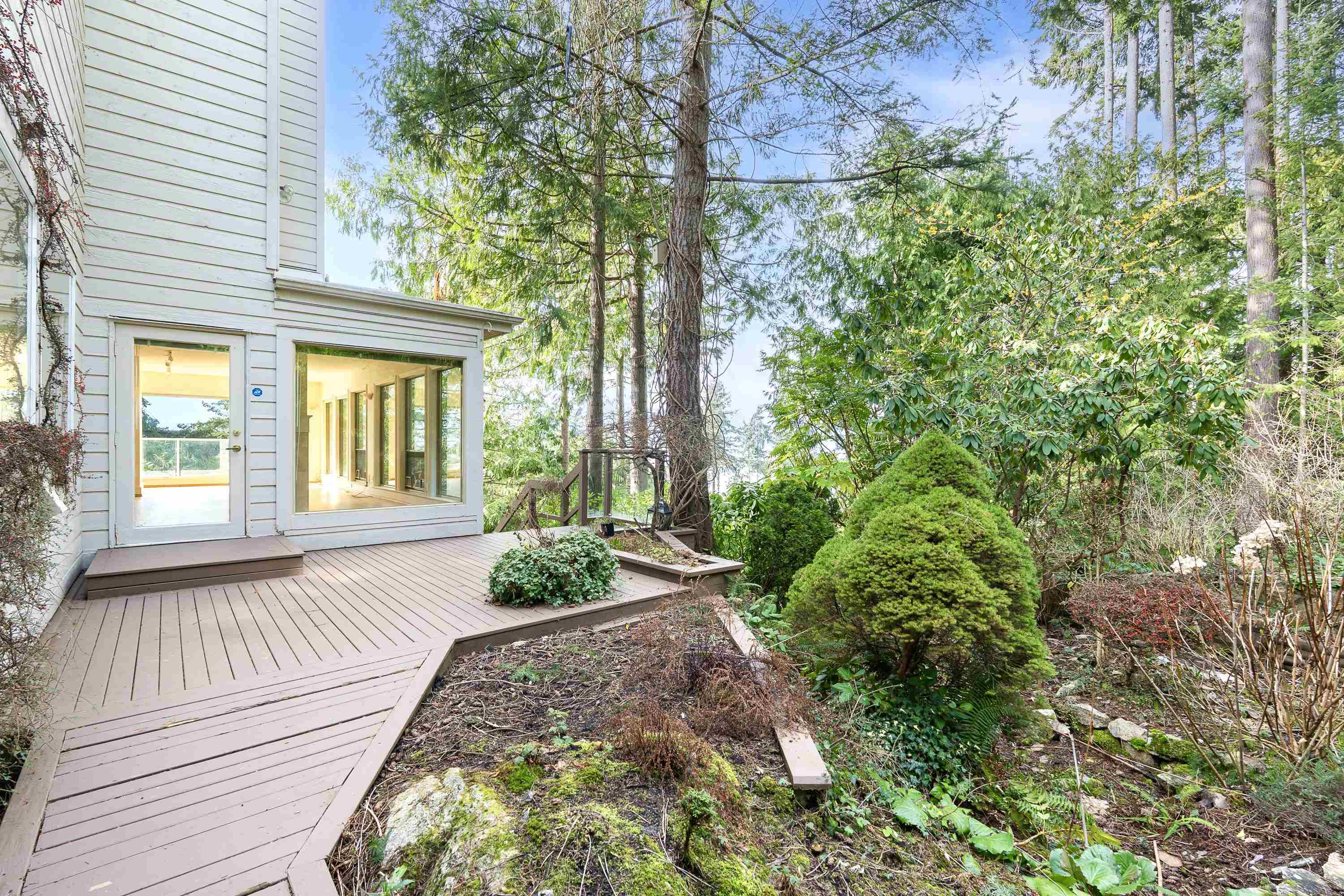 Listing image of 5295 GULF PLACE