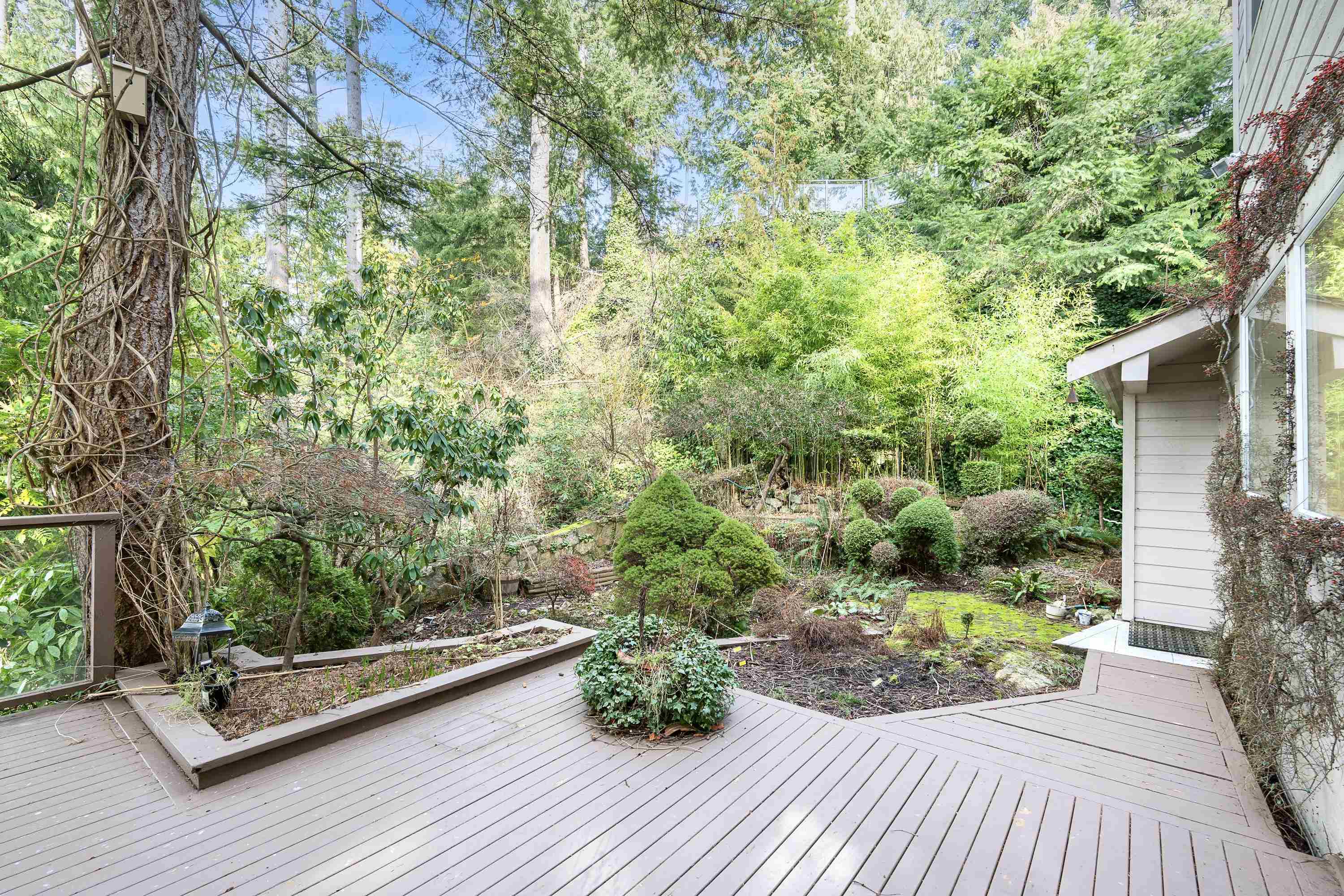Listing image of 5295 GULF PLACE