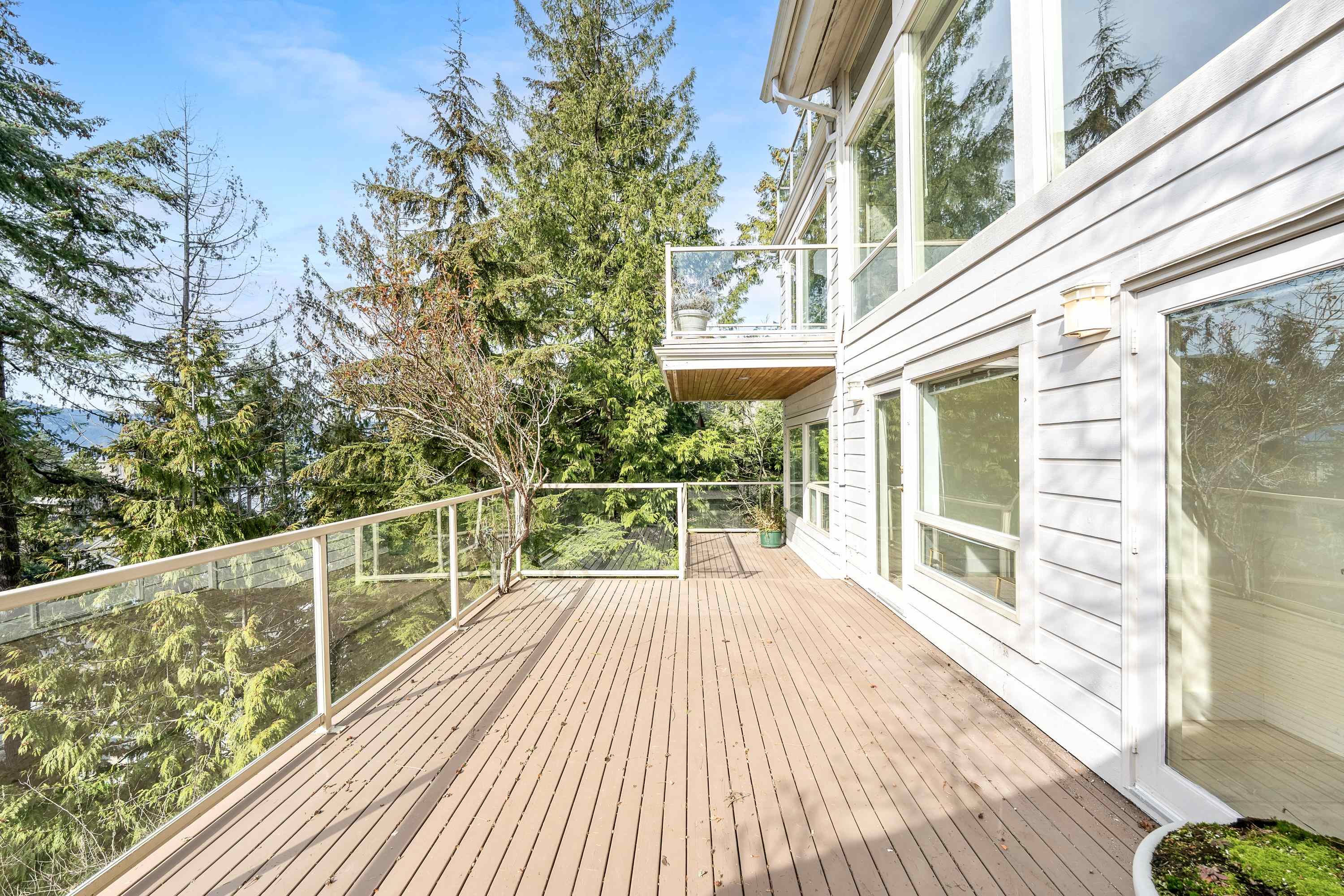 Listing image of 5295 GULF PLACE