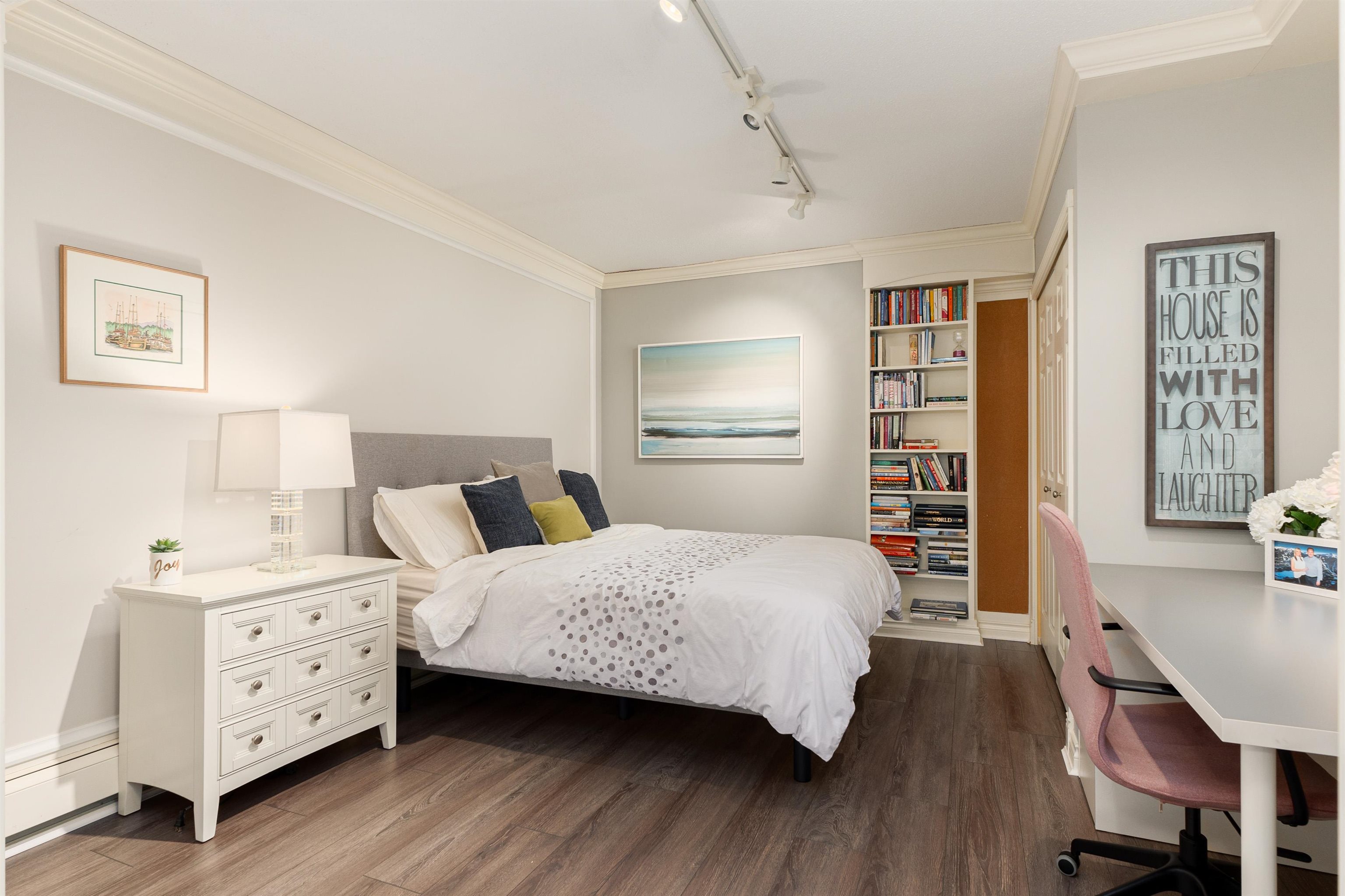 Listing image of 4188 COVENTRY WAY