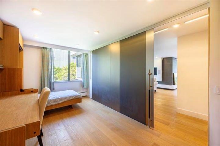 Listing image of 203 2167 BELLEVUE AVENUE