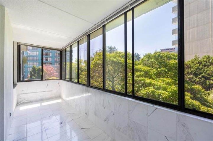 Listing image of 203 2167 BELLEVUE AVENUE
